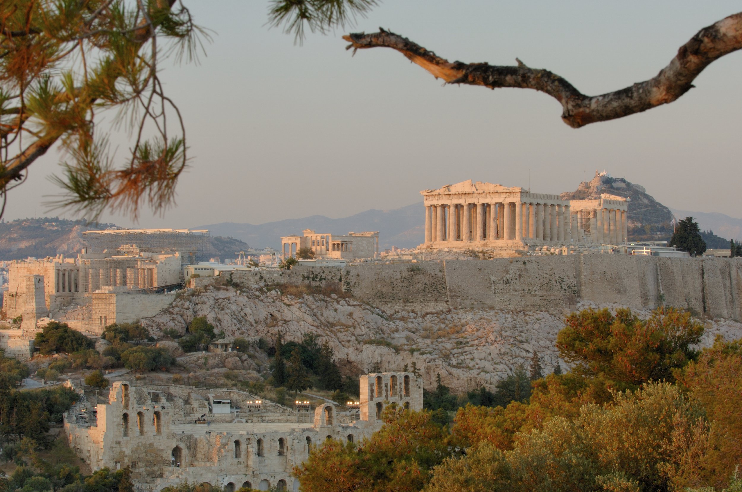 Acropolis iS.jpg
