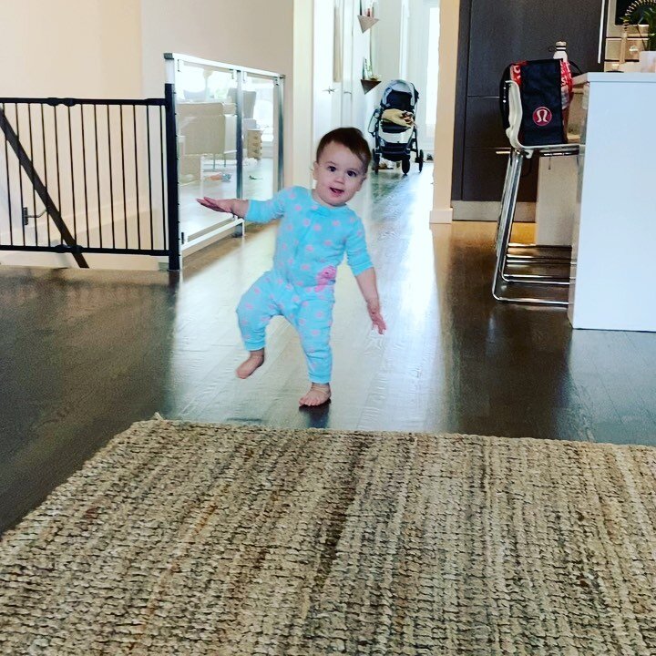 Happy birthday to my crazy 1 year old Mia Rose 🌹. What a year, only good thing about 2020.