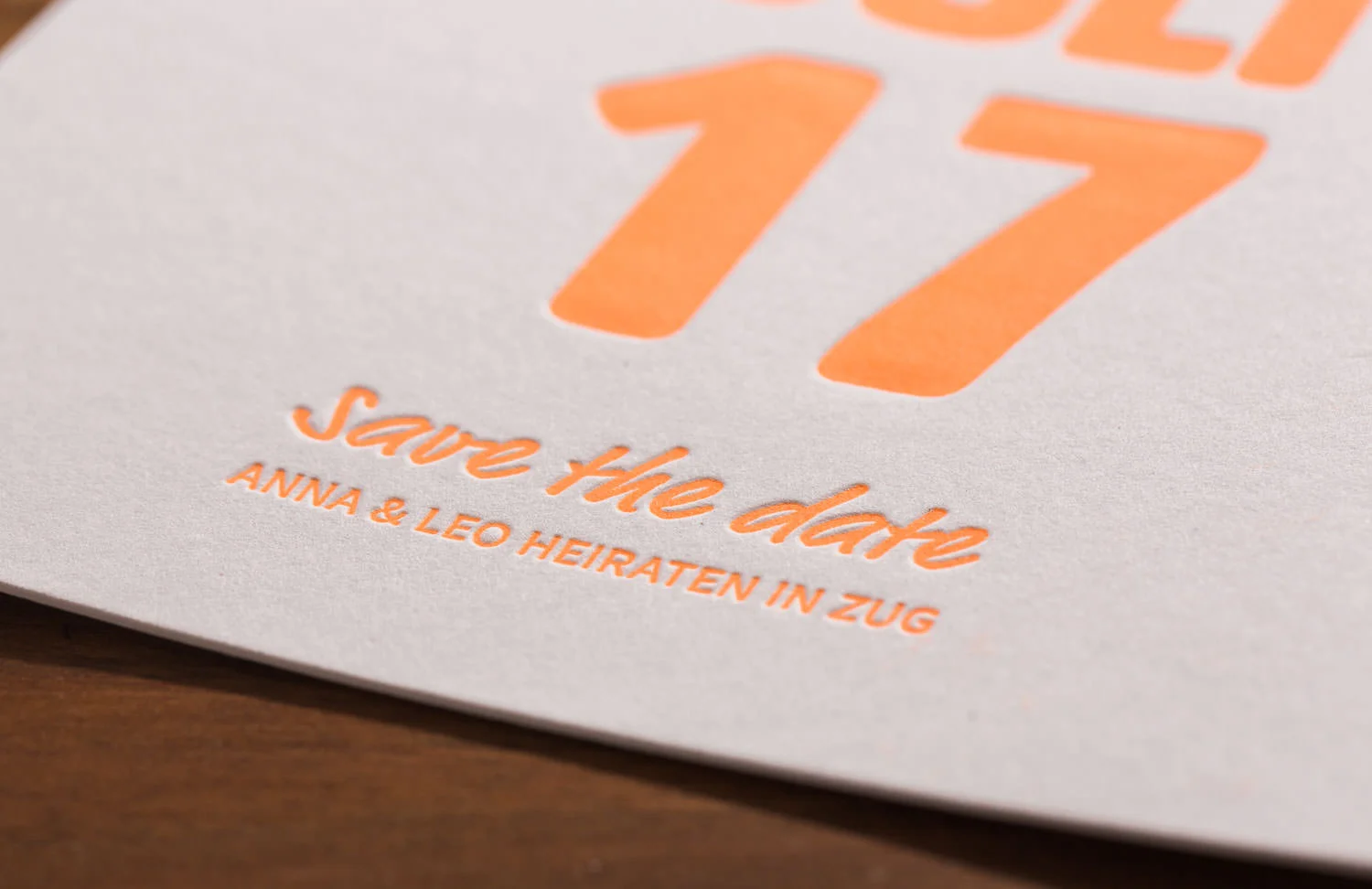 maleana-hochzeitskarten-mit-letterpress-neon-orange-007.jpg