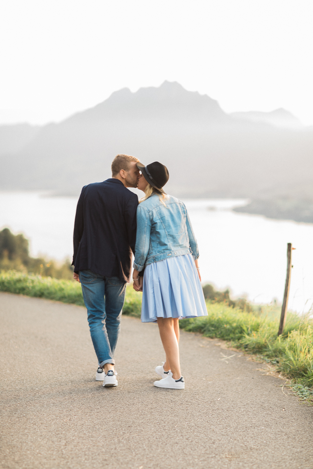 Schlichte Verlobungsfotos in Luzern (Maleana Hochzeitsfotograf)