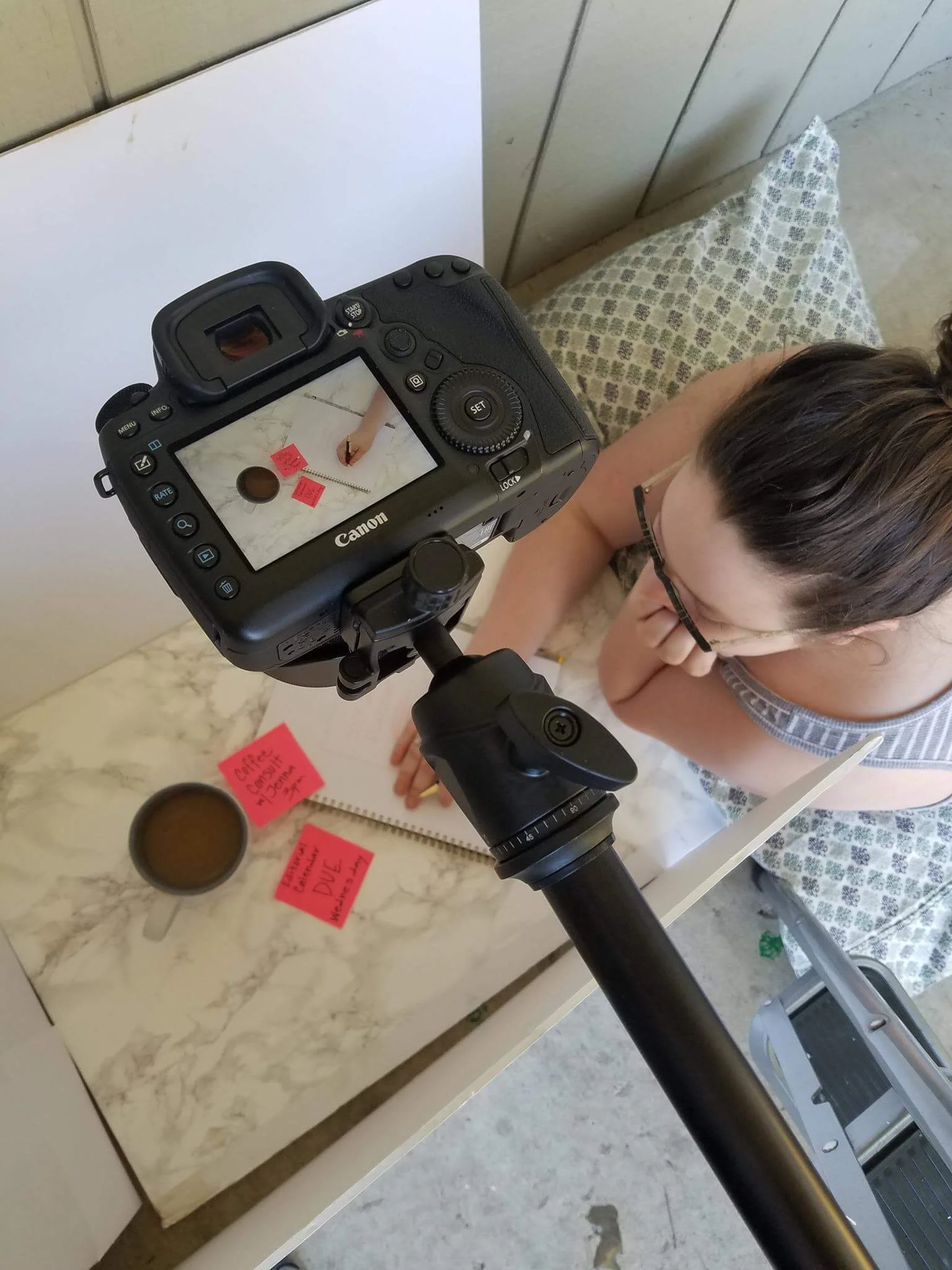 How to Create a Fake Marble Flat Lay