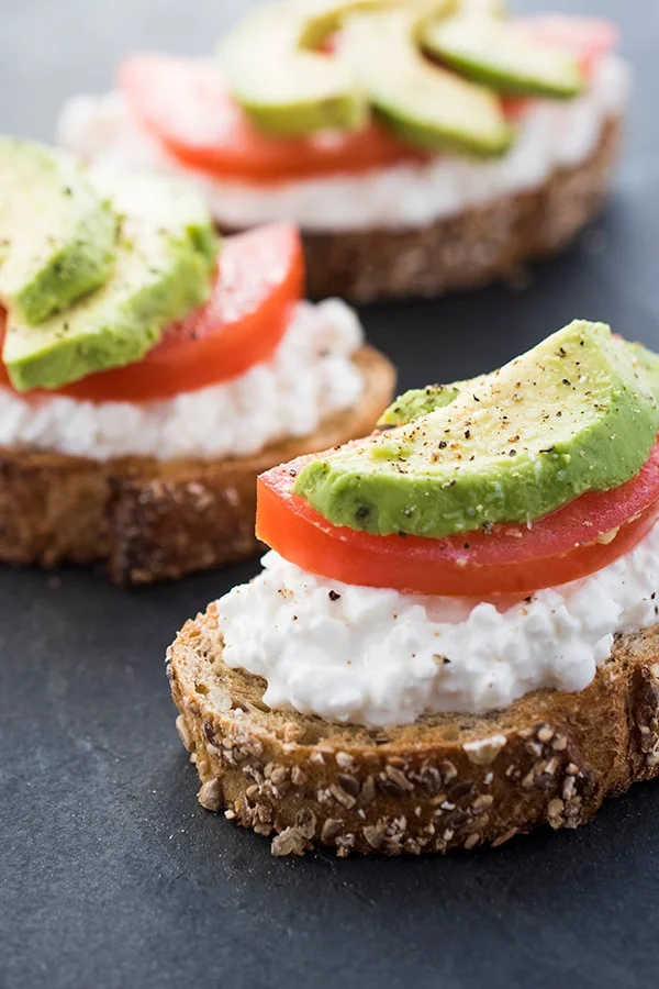 Avocado-Toast-with-Cottage-Cheese-and-Tomatoes-a-healthy-breakfast-or-lunch-recipe.jpg