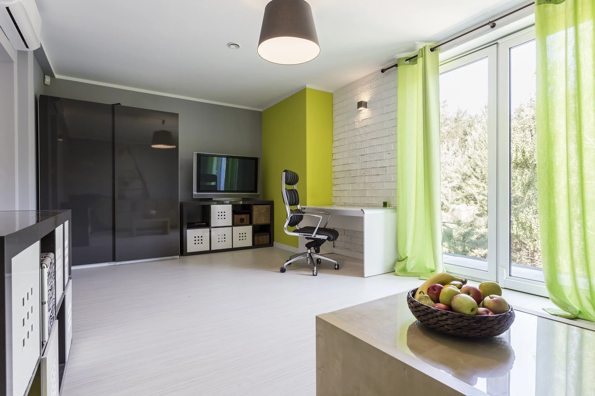 Creating a Multifunctional Family Living Space