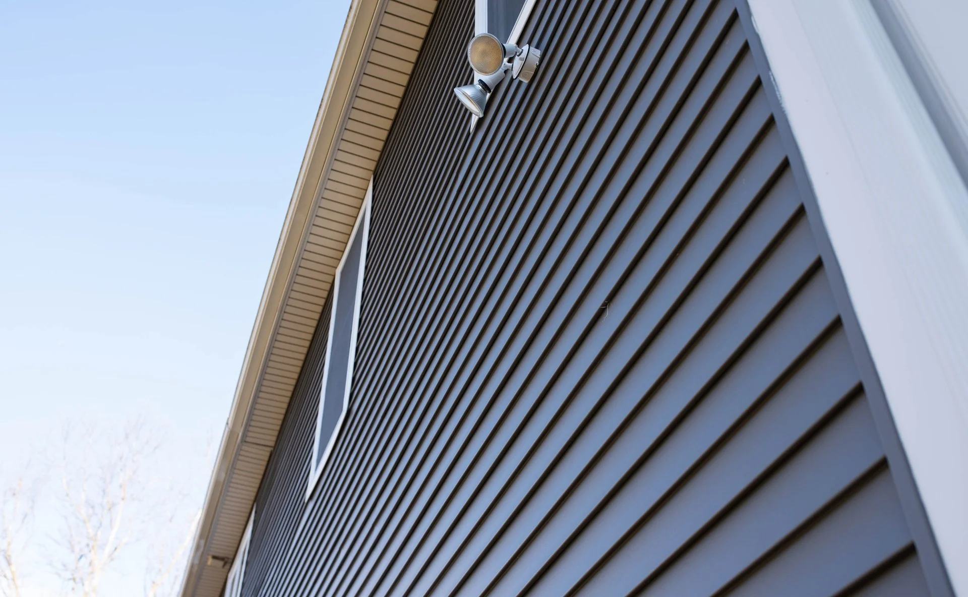 Enhancing Your Home Exterior: Siding Materials and Styles for Northern Virginia Homes