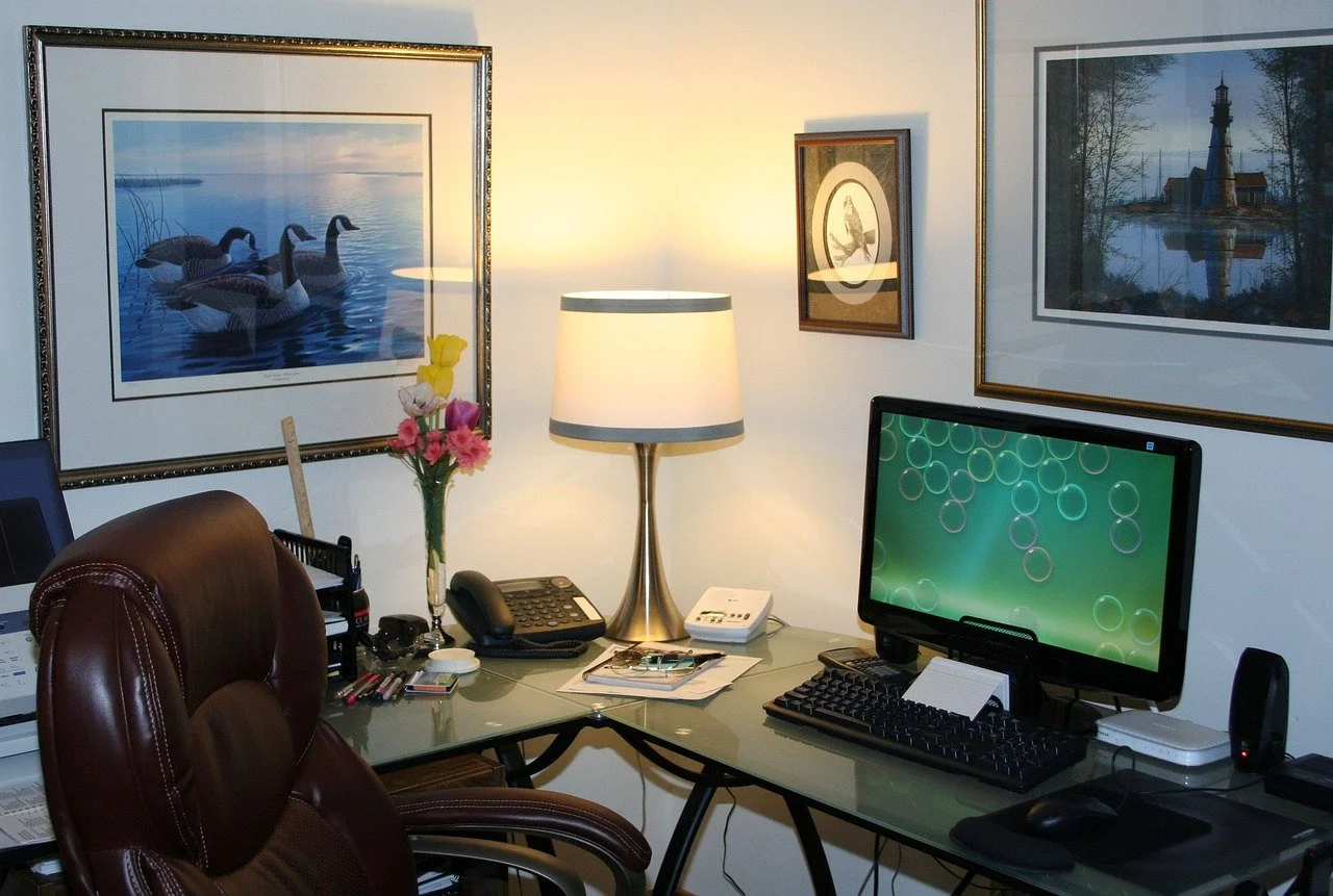Designing a Workspace That Works: Key Features of an Efficient Home Office