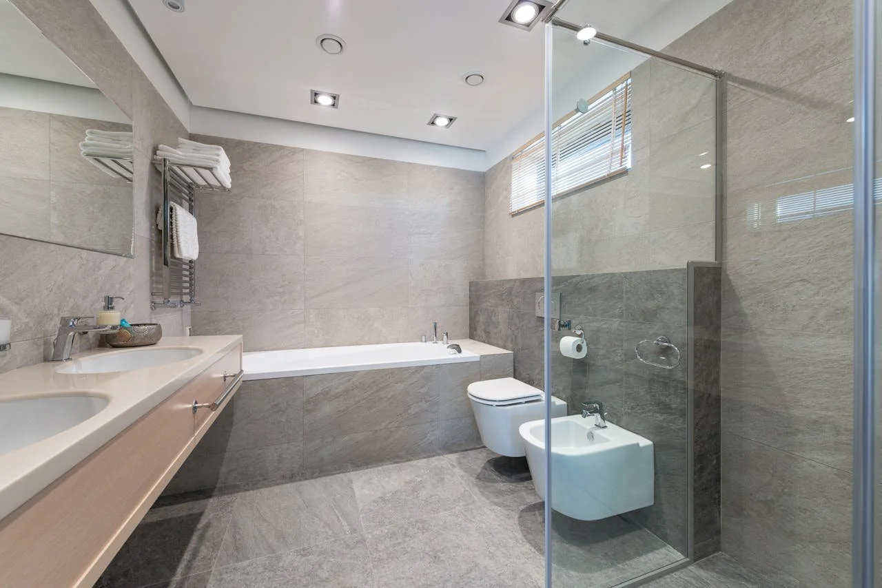How to Fix Common Bathroom Ventilation Problems