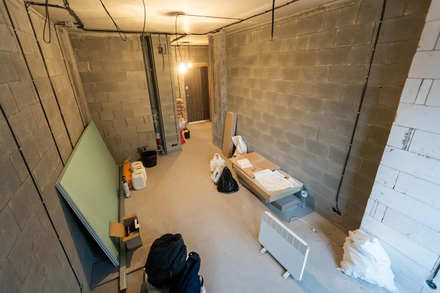 How to Deal with Uneven Floors in Basement Remodels