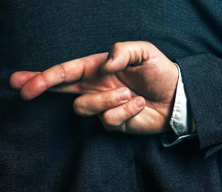 💔 Emotional affairs often start quietly&mdash;but their impact can be just as devastating as physical infidelity.

They blur boundaries, erode trust, and leave couples feeling disconnected.

In my latest blog, I share:
✅ What an emotional affair rea