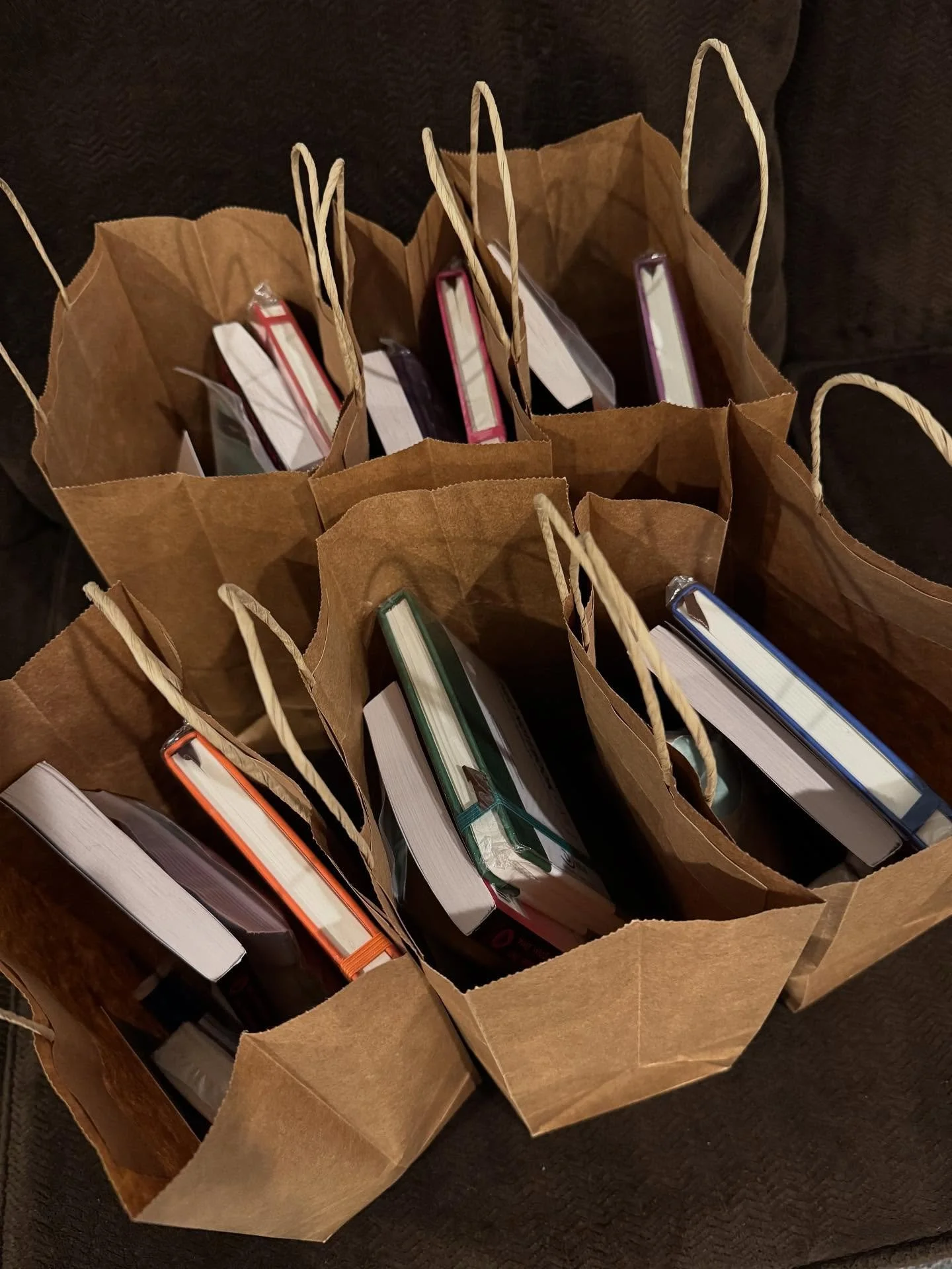 Goodie bags are all prepped for our trauma intensive guests!  We have some amazing things in store for this weekend! 🧘&zwj;♀️💪❤️🧠