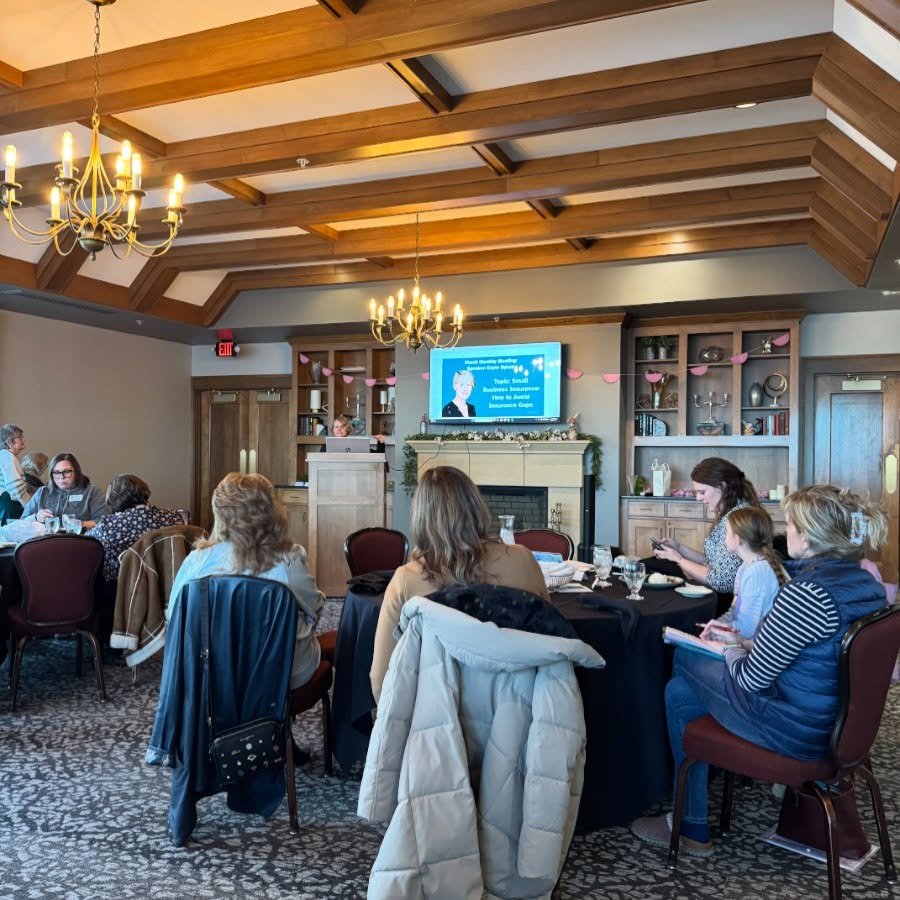 NAWBO monthly meeting! Loved getting to connect with Kisha Woods, CEO of Upgraded MindsetZ!! ❤️🧠

I&rsquo;m always inspired by leaders who are doing meaningful work and giving back&mdash;especially her service to our local NAMI chapter. These are th