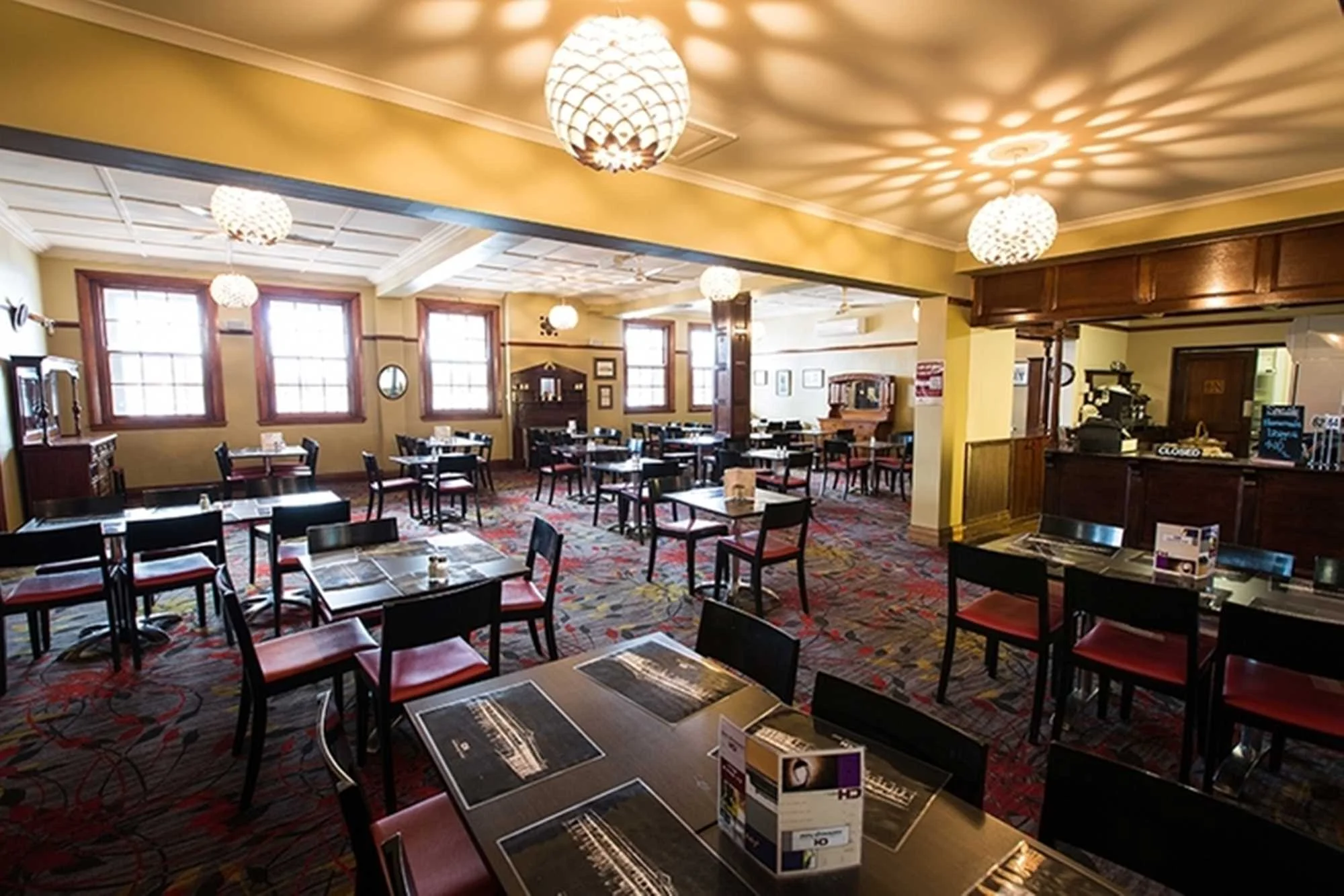 Castlereagh Hotel