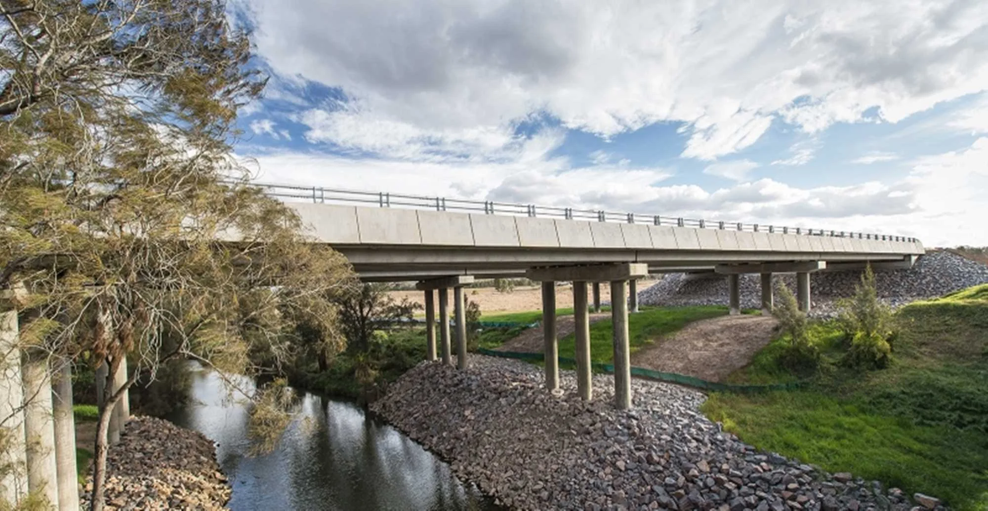 4 - Hunter Expressway.jpg