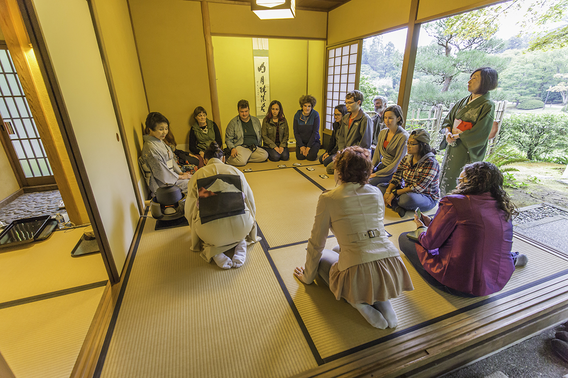 Special tea ceremonies presented by Urasenke-ryu Tankokai (Photo by SlickPix Photography)
