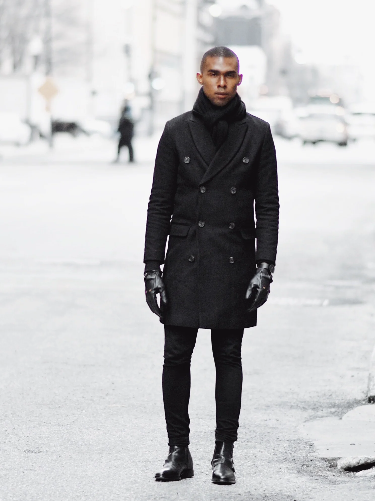 The-Look-Principle-Black-Overcoat-In-The-Winter.jpg