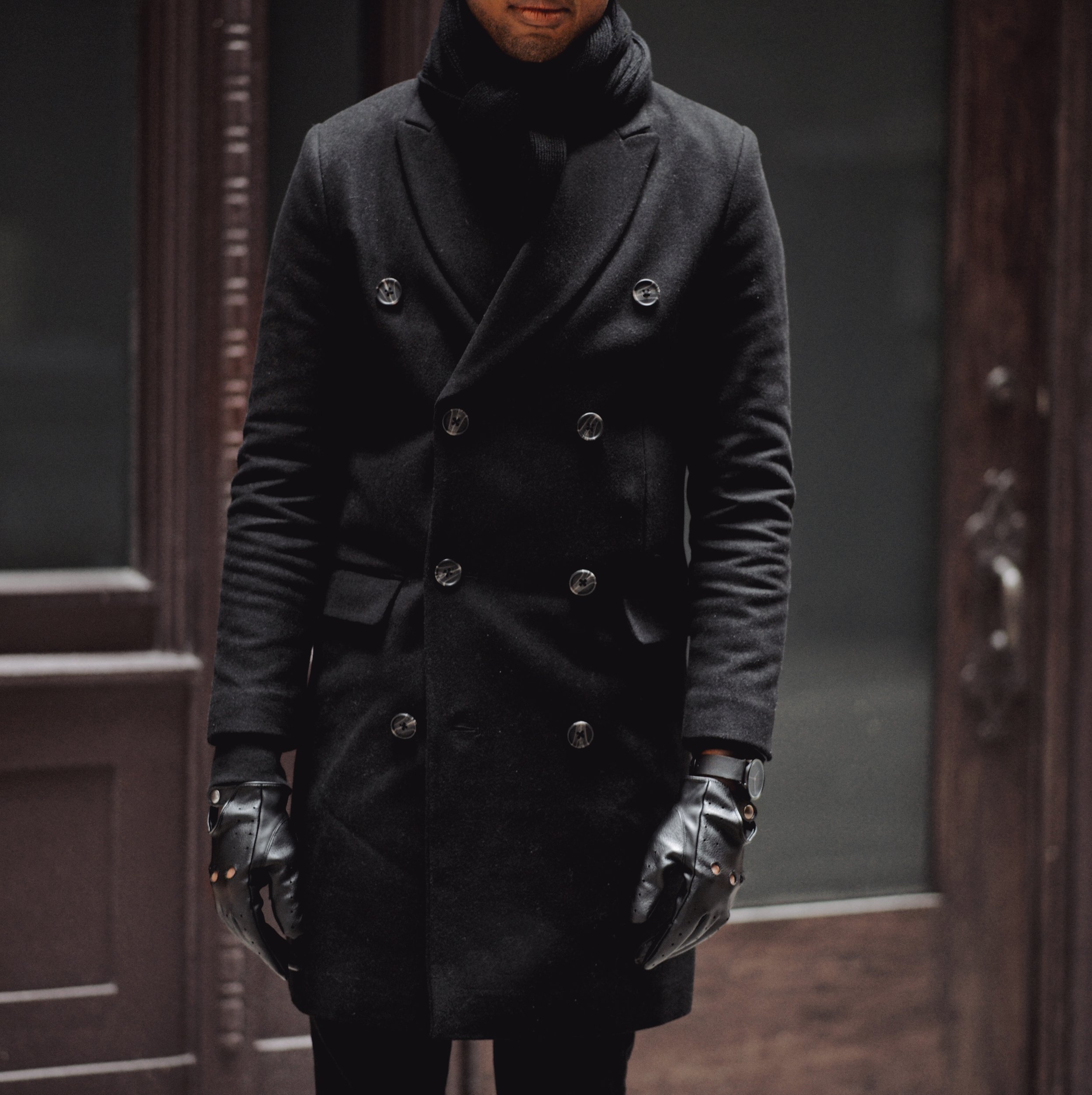 The-Look-Principle-Black-Overcoat-In-The-Winter.jpg