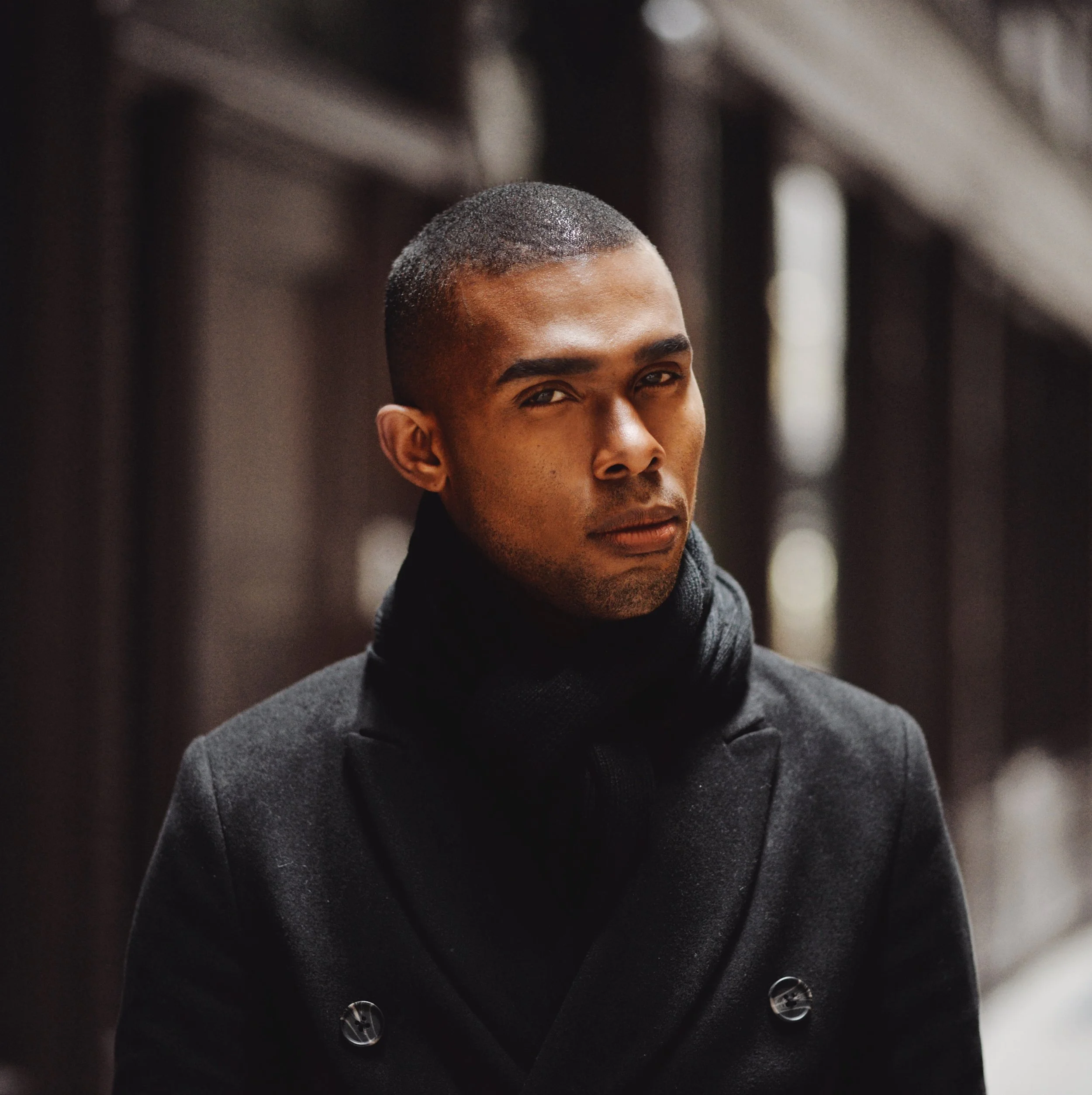 The-Look-Principle-Black-Overcoat-In-The-Winter.jpg