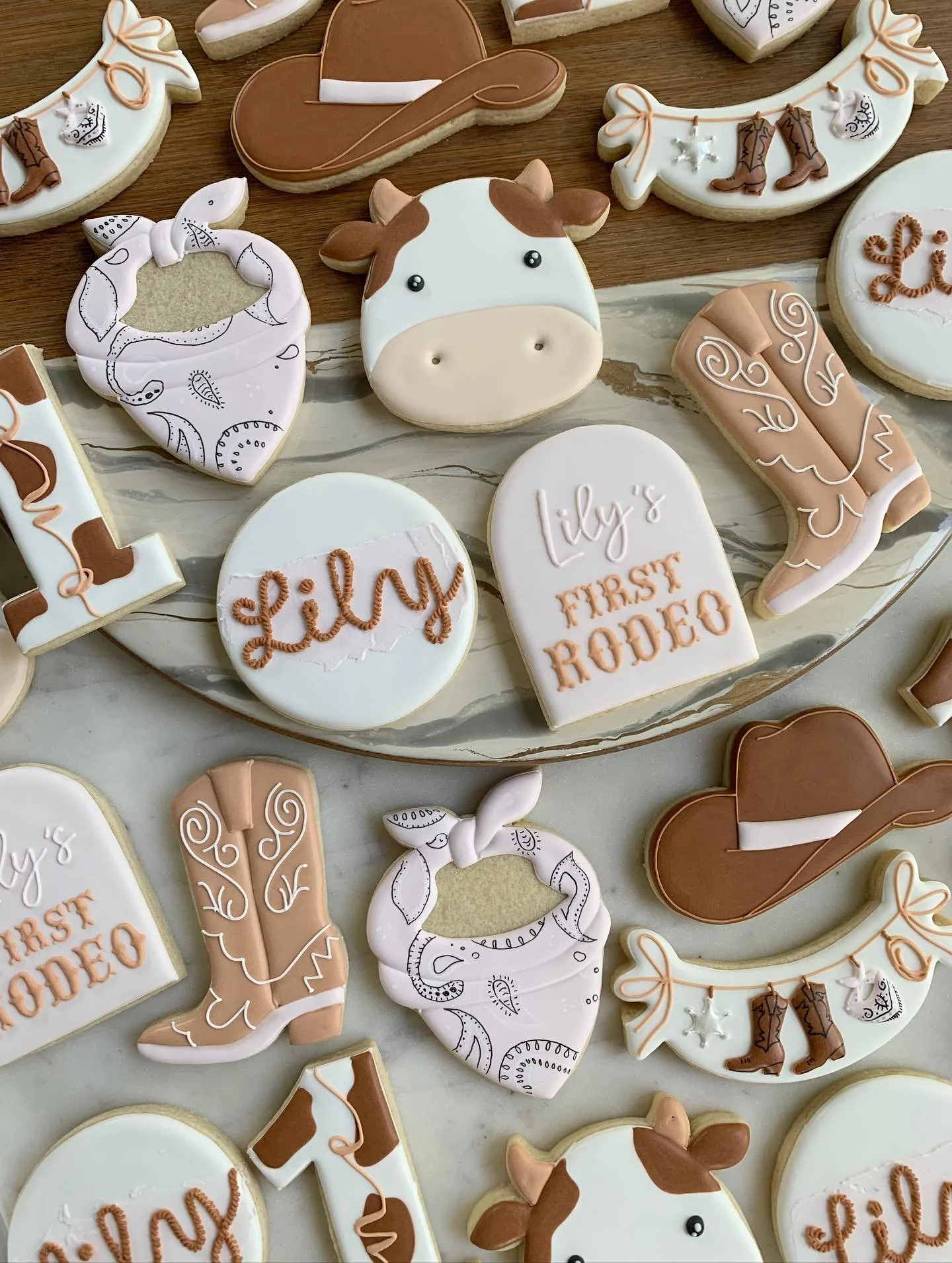 A little cowgirl is one!
.
.
.
#sugarcookies #decoratedsugarcookies #decoratedcookies #firstbirthdaycookies #rodeocookies #cookieart #fairfieldct #fairfieldcounty