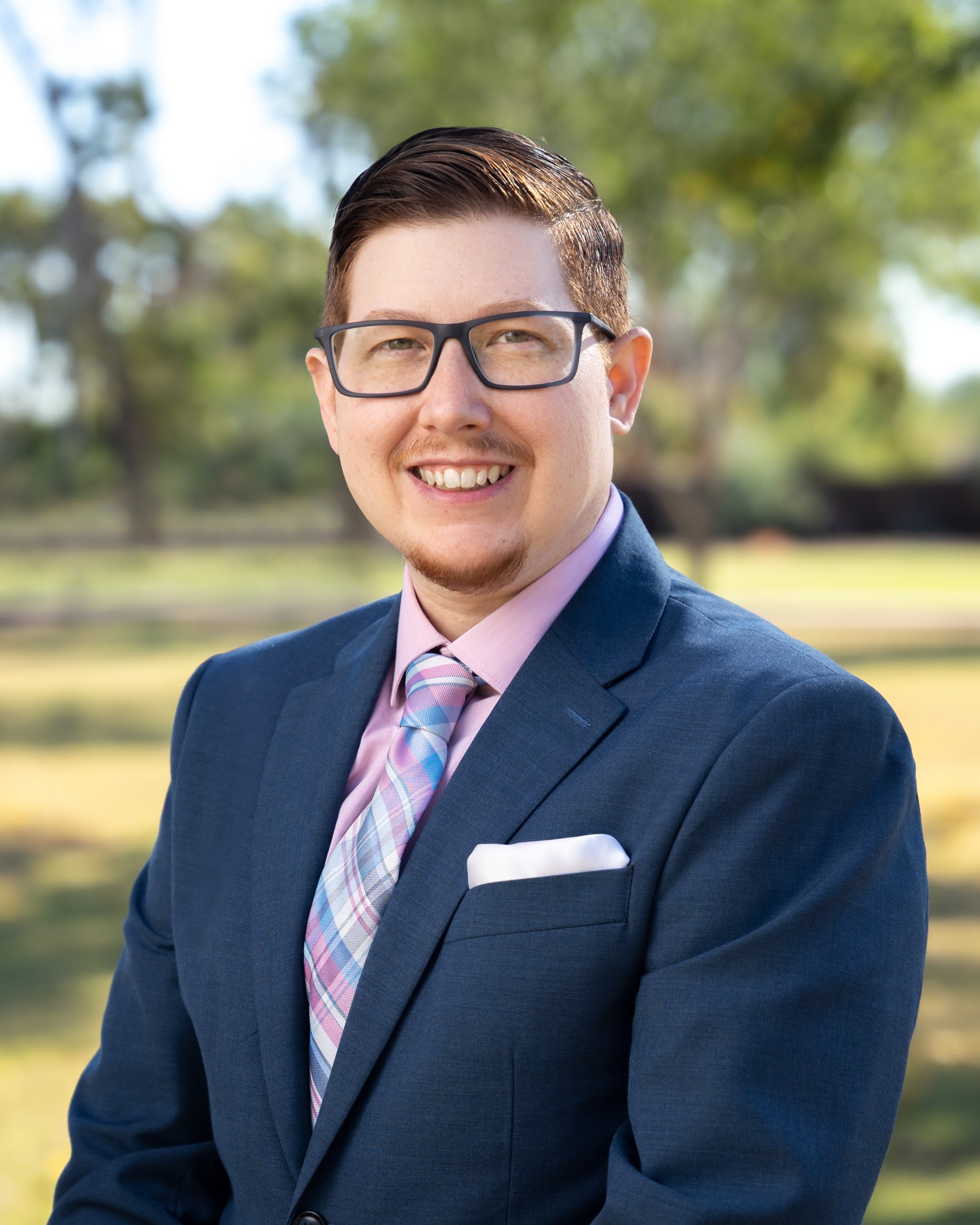 Outdoor-Portland-Headshot-2952.jpg