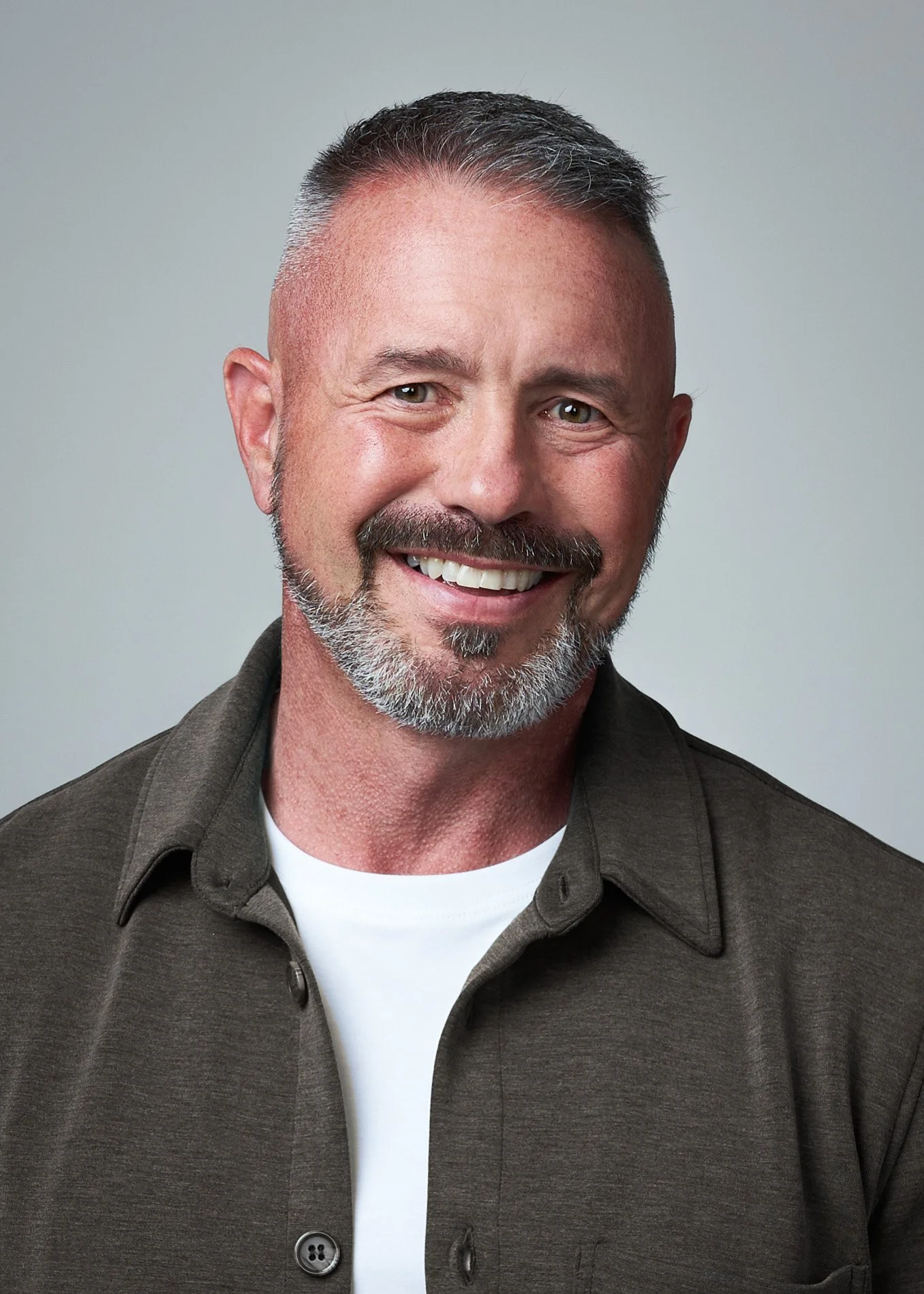 Studio-Headshot-Man-2479.jpg