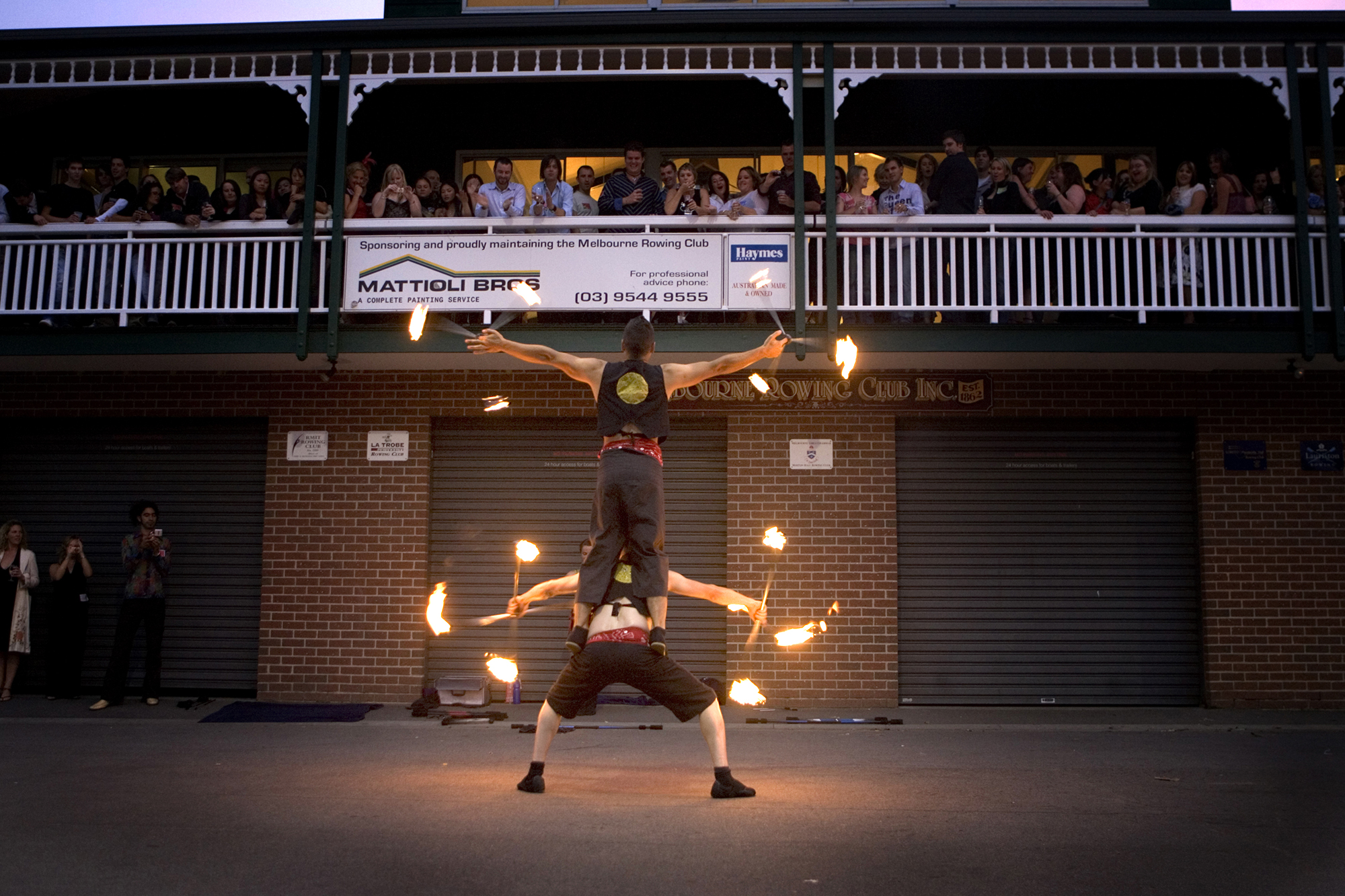 FIRE TWIRLERS / MELBOURNE VICTORIA