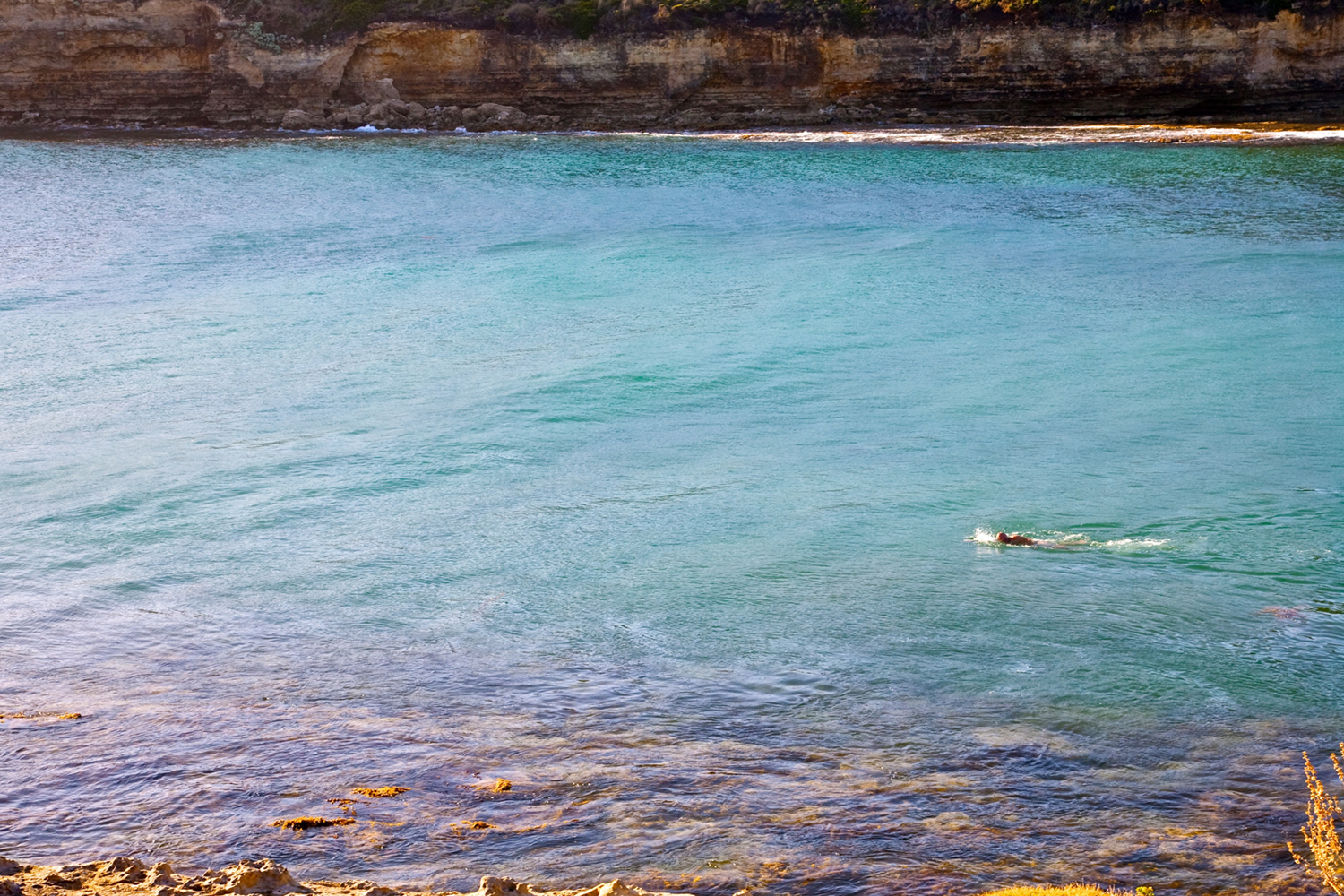 PORT CAMPBELL  /  VICTORIA