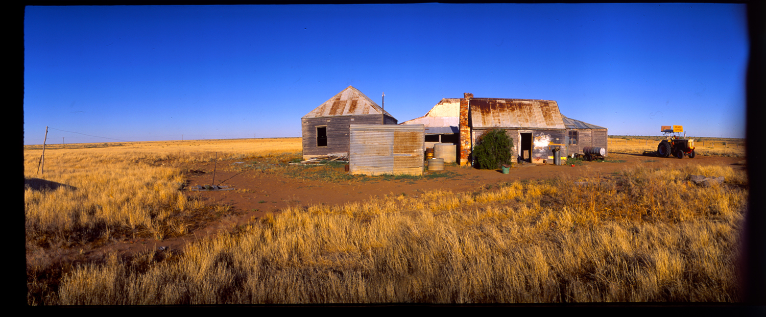 ONE TREE HOTEL-1991 / NSW