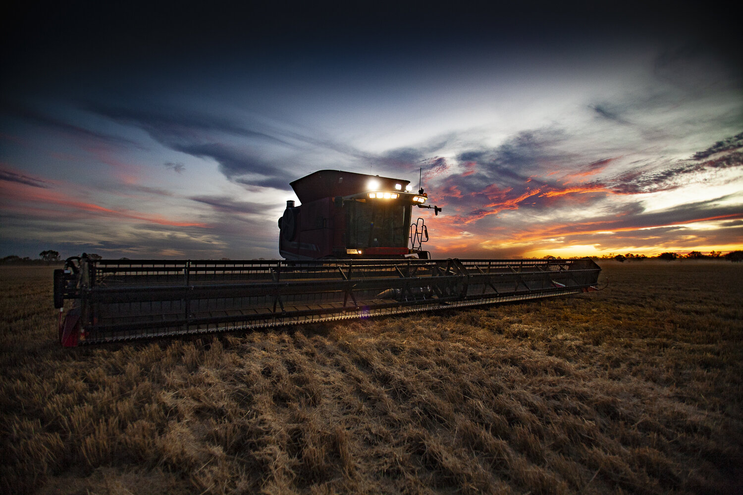 GDJ / AGCO - MASSEY-FERGUSON TRACTORS