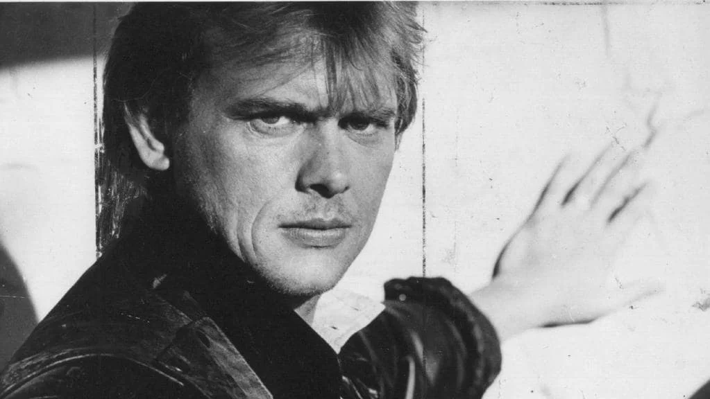 Farnsy. Distinctive, powerful and perennial. Every brand should be like Farnsy.