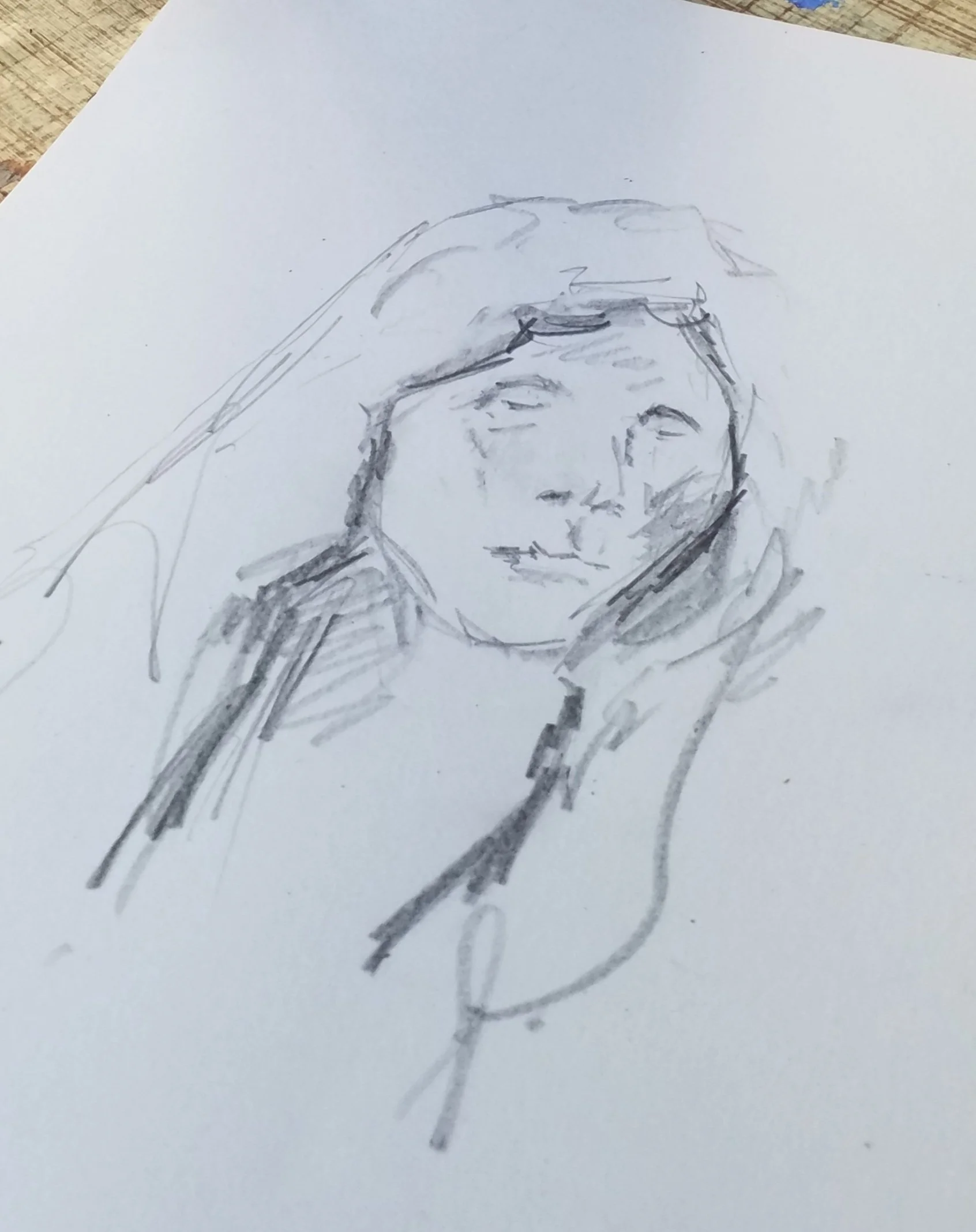 Art workshop to learn how to build a portrait in clay and understand the light and dark to create 3D in the drawing process.