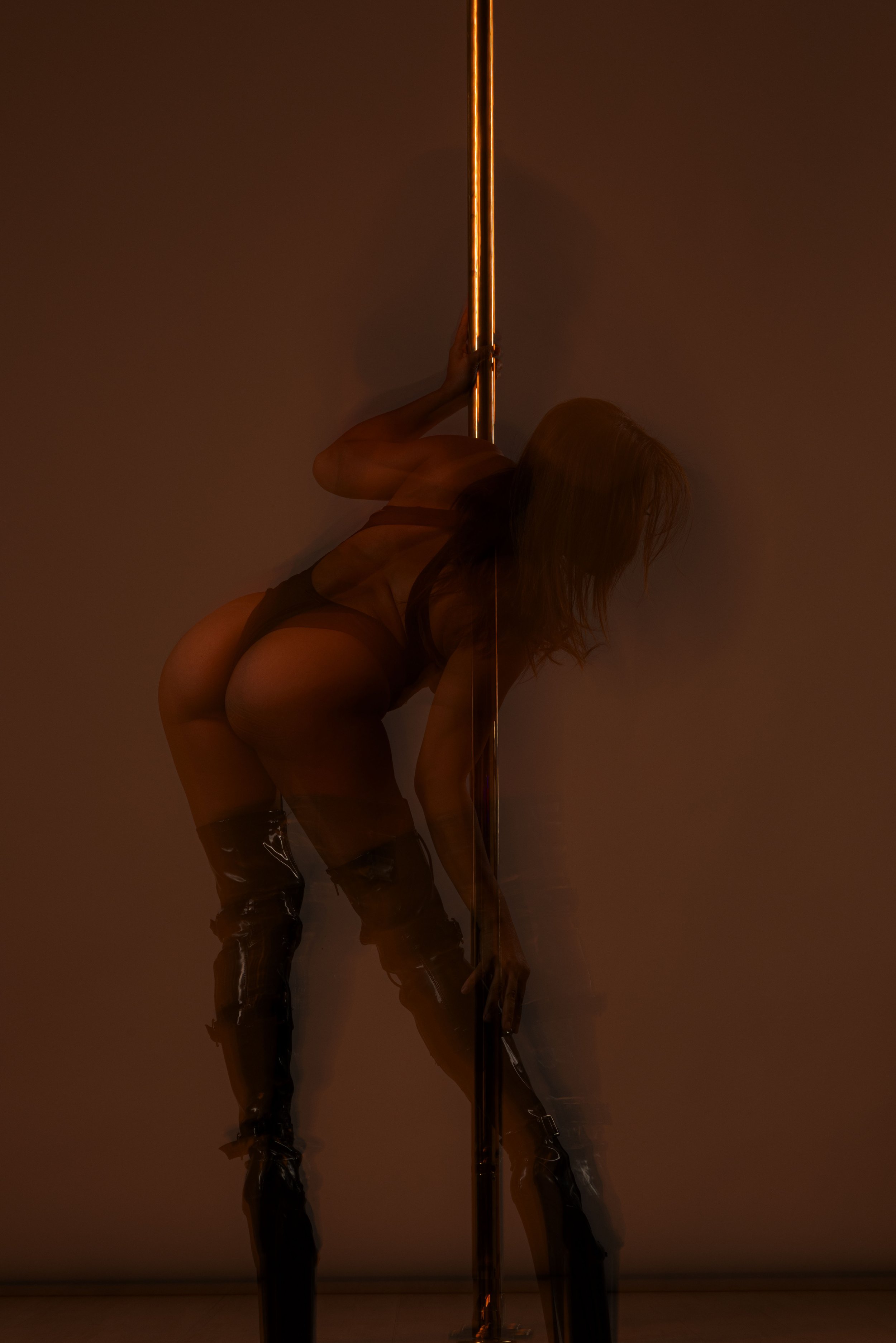 poledance113.jpg