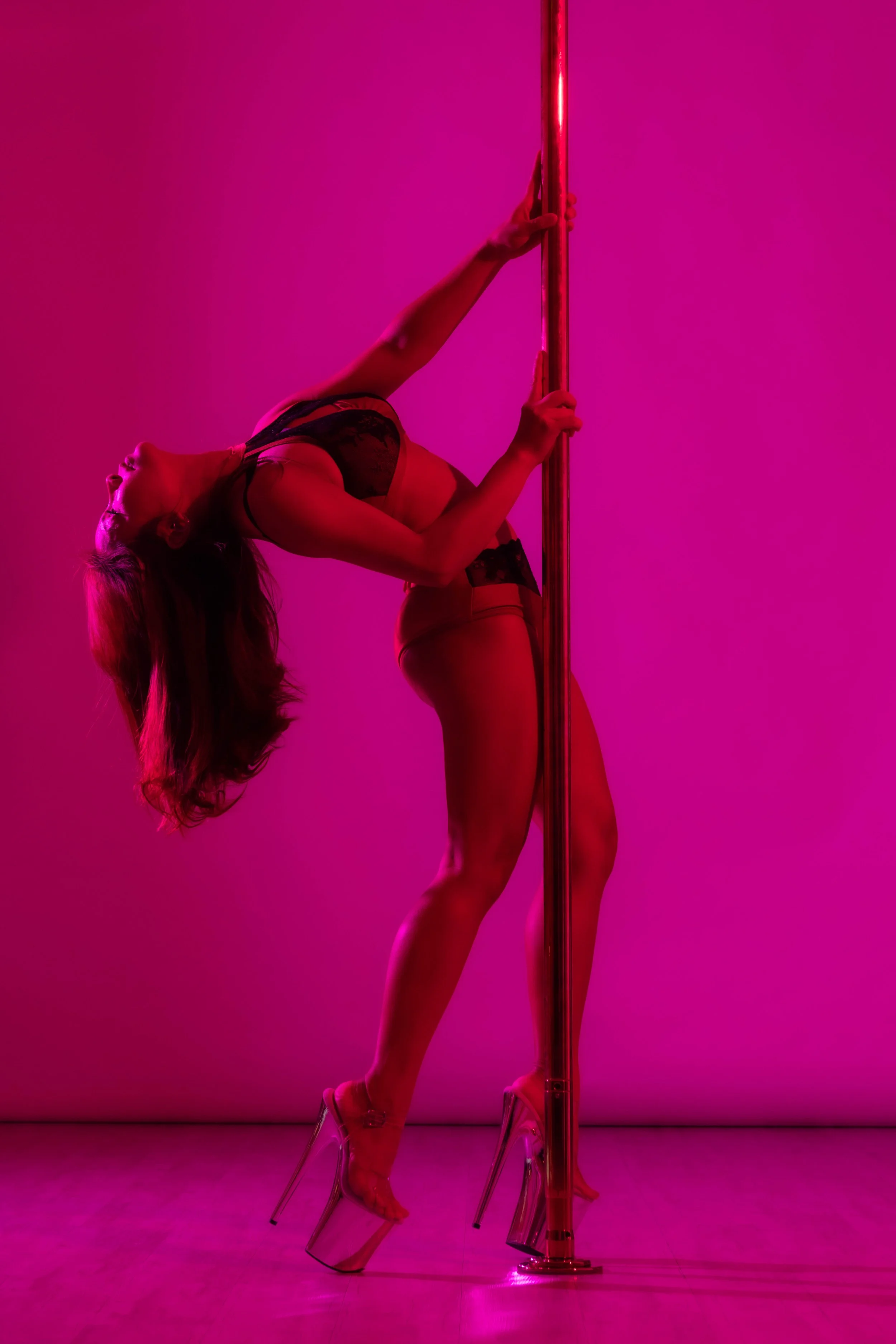poledance108.jpg