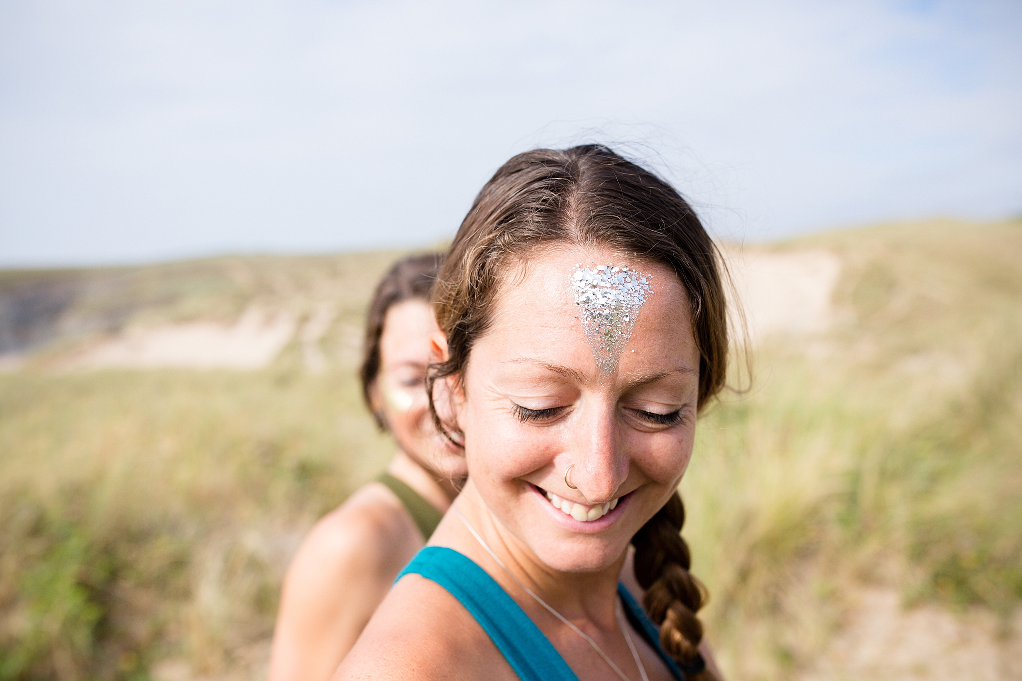 natural photography in cornwall yoga photographer biodegradable glitter by wild glitter