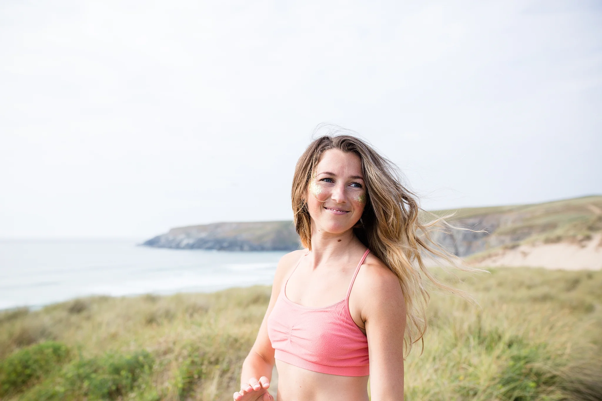 natural photography in cornwall yoga photographer biodegradable glitter by wild glitter