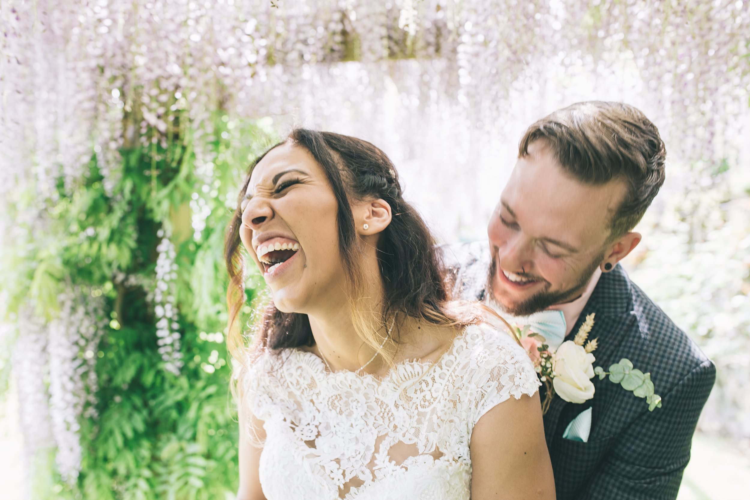Cornwall Wedding photographer Cutlinwith Farm