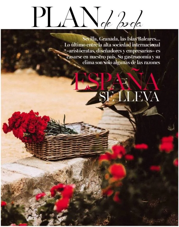 VOGUE NoviasArtículo en revista Vogue Novias papel sobre bodas en España para extranjeros, con algunas de mis fotos.
