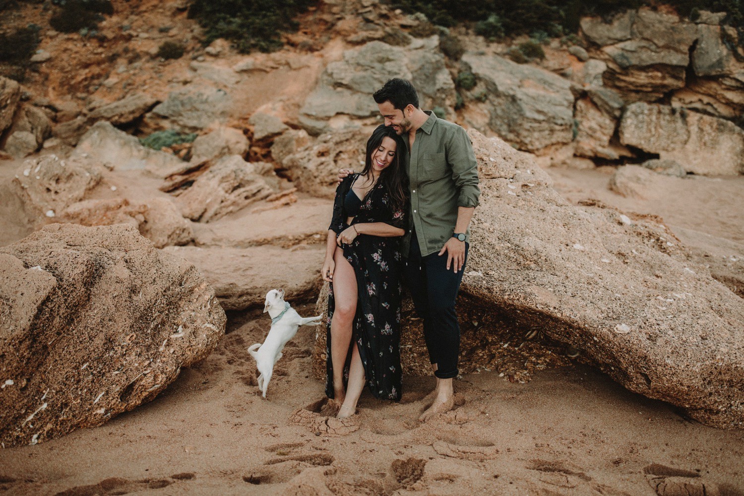 00017_868A7332-ASE_preboda_playa_engagement_weddingengagement_engagementsession_mar_ernestovillalba_cadiz.jpg