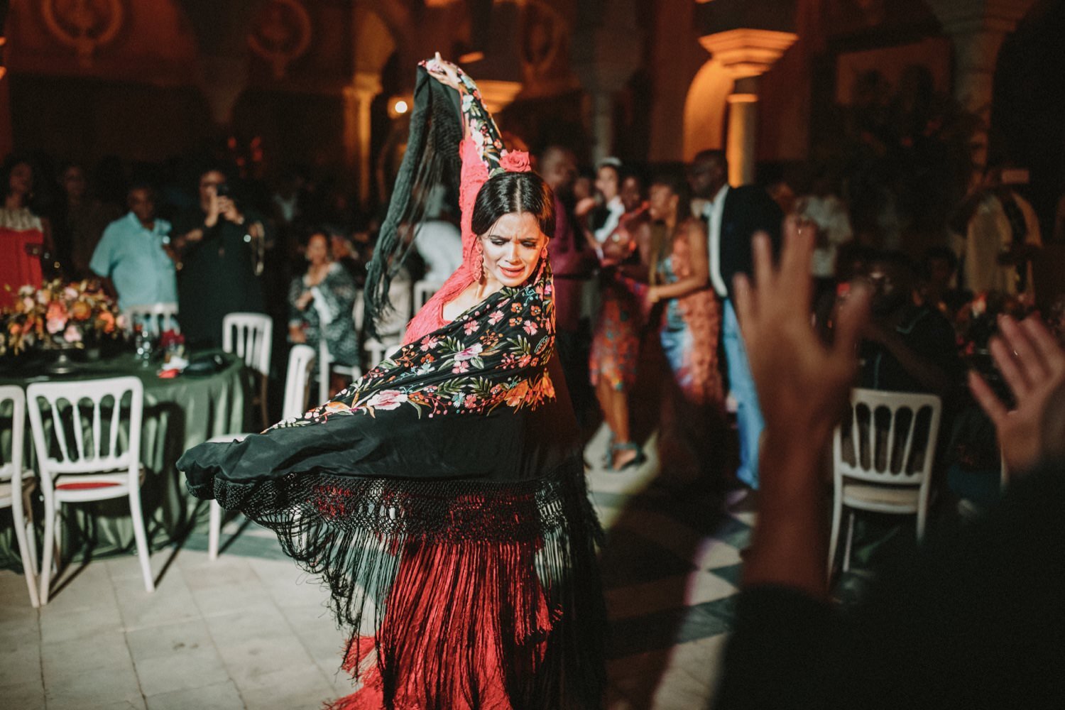 seville_wedding_photographer_hacienda_la_soledad_hotel_alfonsoxiii_fotografodebodas_sevilla_nigerian_wedding_014-.JPG