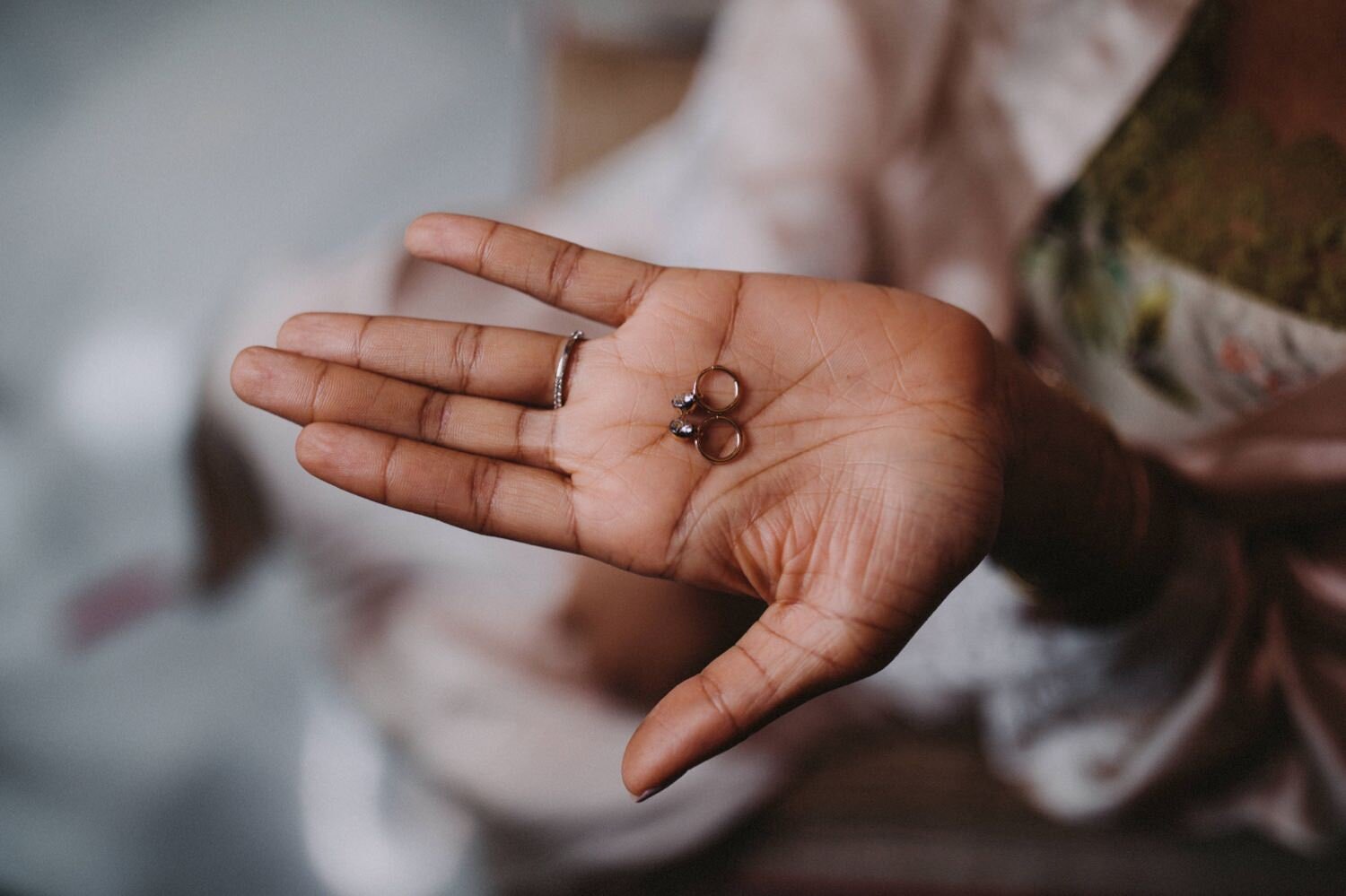 seville_wedding_photographer_hacienda_la_soledad_hotel_alfonsoxiii_fotografodebodas_sevilla_nigerian_wedding_061-.JPG