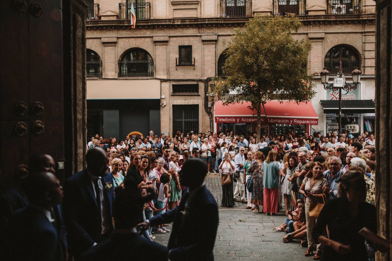 seville_wedding_photographer_hacienda_la_soledad_hotel_alfonsoxiii_fotografodebodas_sevilla_nigerian_wedding_078-.JPG