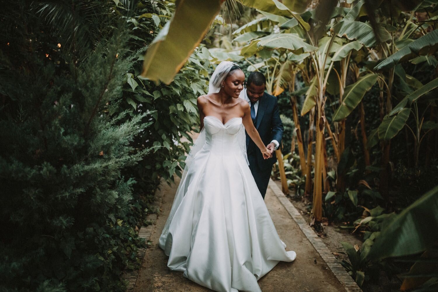 seville_wedding_photographer_hacienda_la_soledad_hotel_alfonsoxiii_fotografodebodas_sevilla_nigerian_wedding_144-.JPG