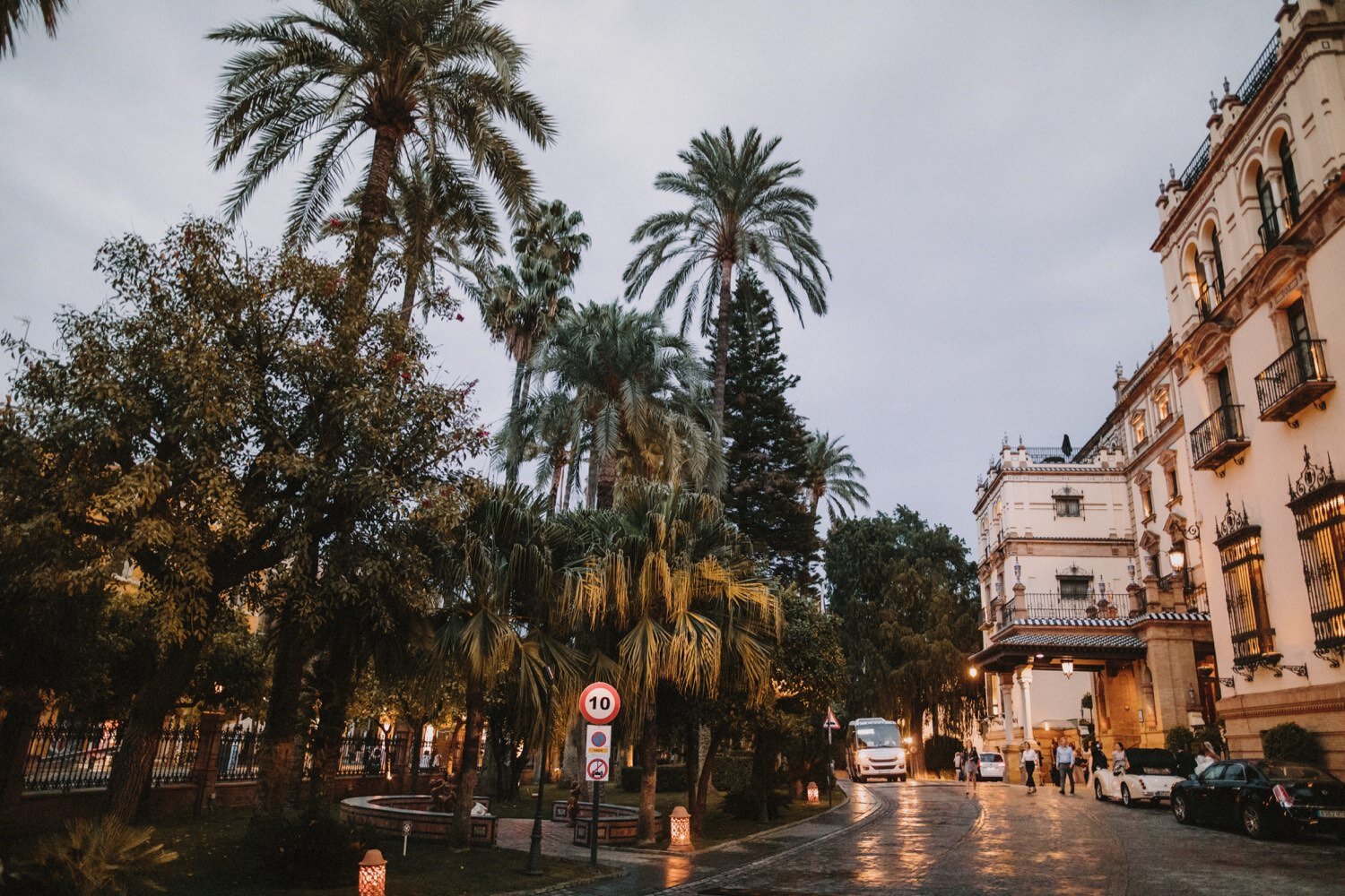 seville_wedding_photographer_hacienda_la_soledad_hotel_alfonsoxiii_fotografodebodas_sevilla_nigerian_wedding_146-.JPG