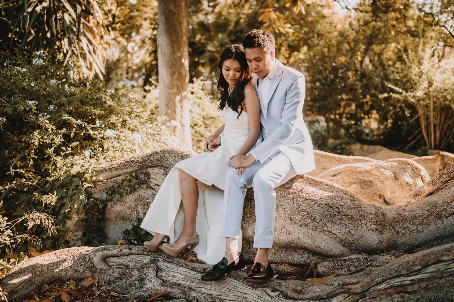 28_plazadeespañaelopement_weddingphototographer_asianelopement_asianweddingseville_sevillaelopement_sevillewedding_elopementinseville_ernestovillalba.jpg