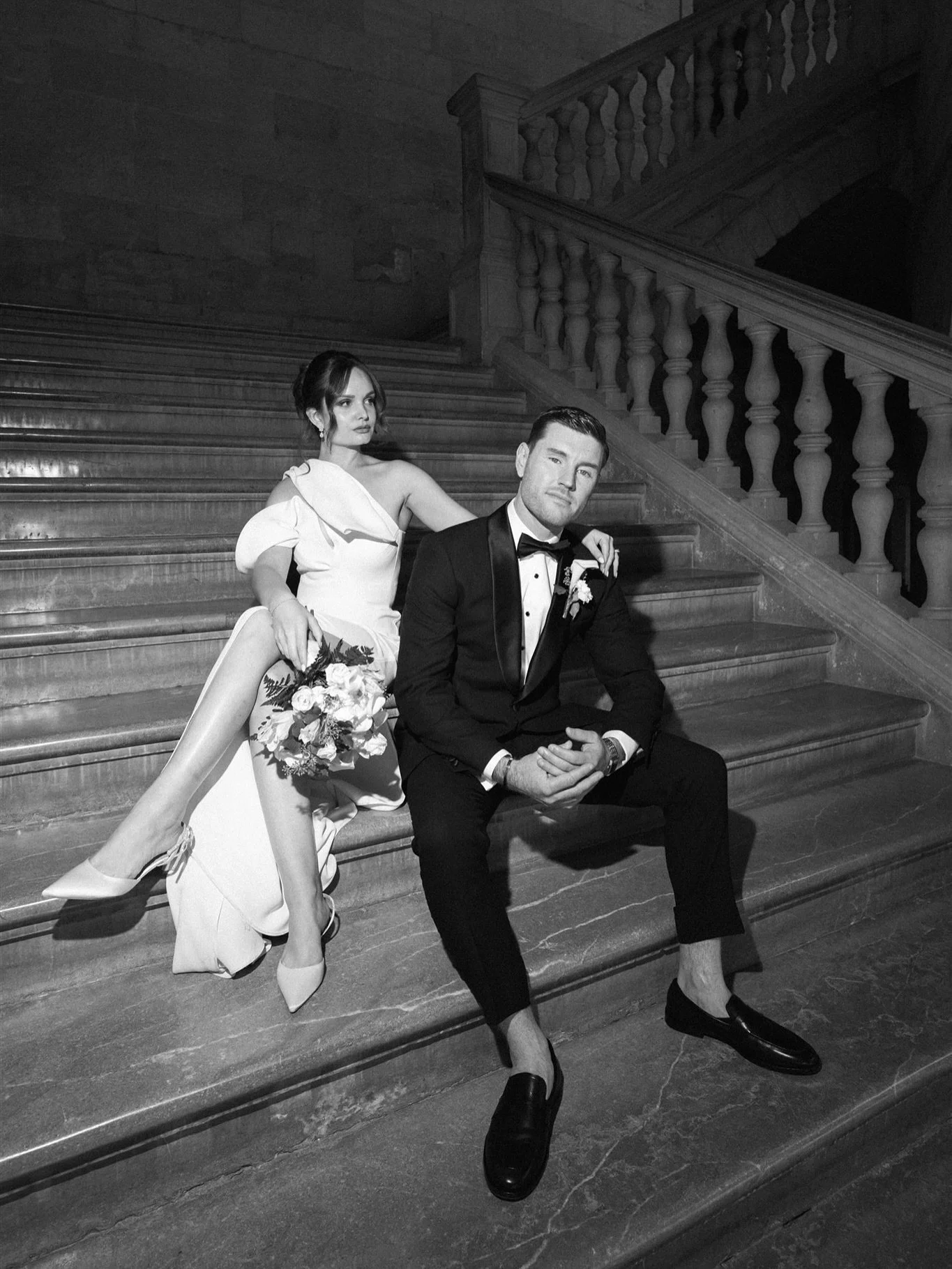 Elopement in Granada with the best views of the Alhambra. 
WP: @somewhere_crazy 
#elopementgranada #elopementphotography #elopementphotographer #destinationwedding #weddingphotographers