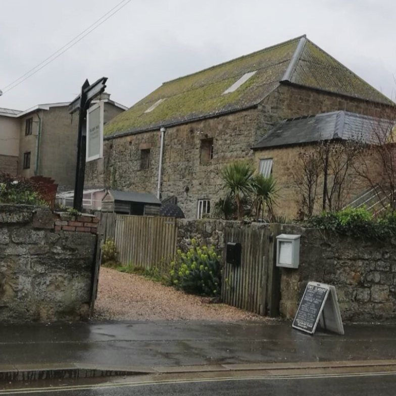 RICHARD BATTERHAM: A sale of pots from the artist’s own private collection