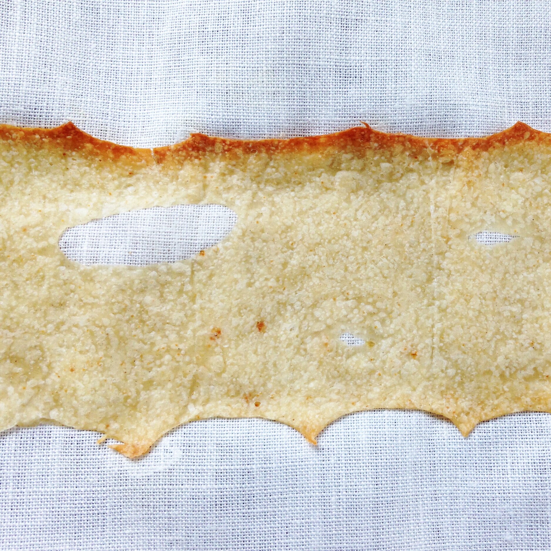 Images 1-16: Linda Brassington (2021) Experimental investigations with dough.