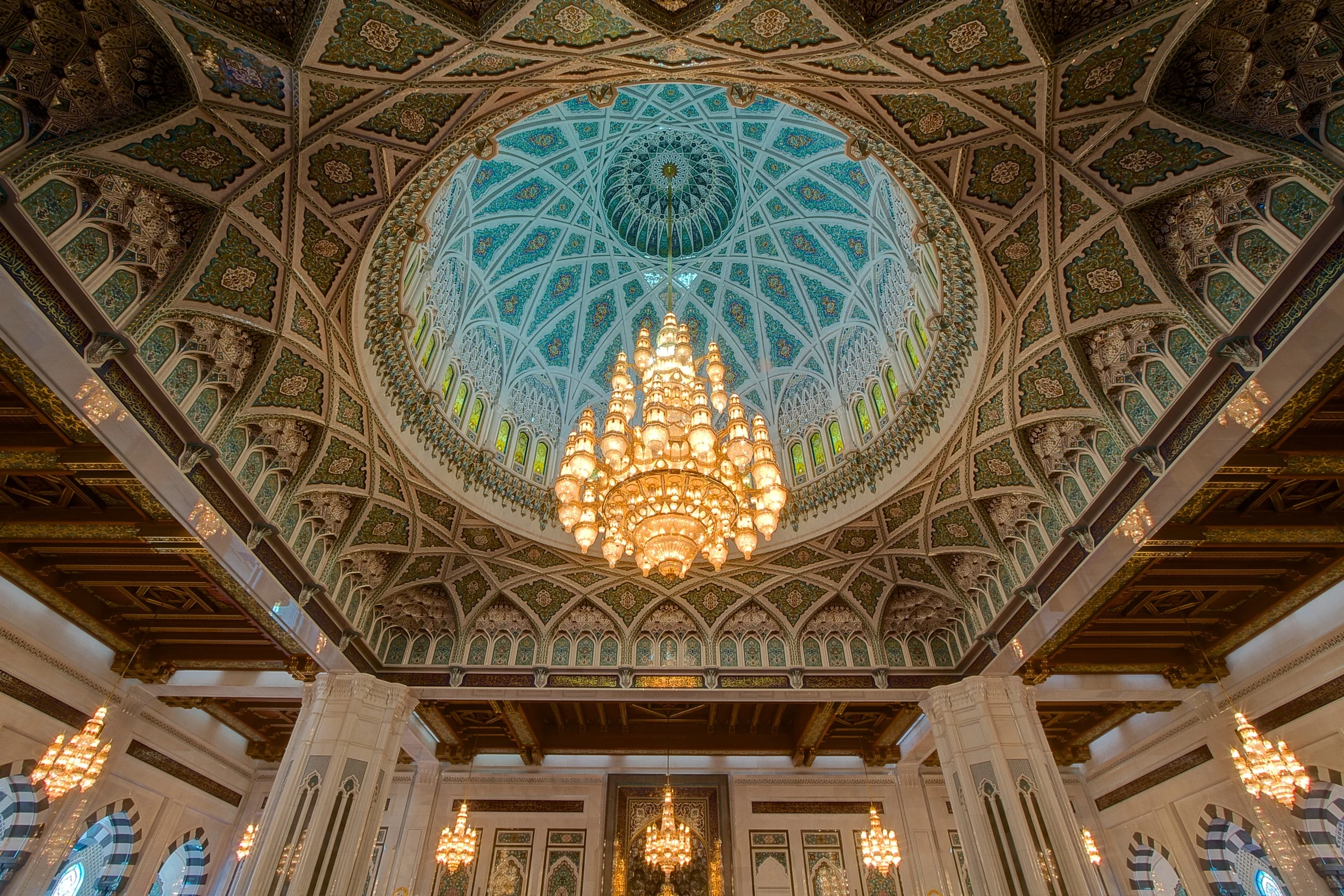 Sultan.Qaboos.Grand.Mosque.original.7014.jpg