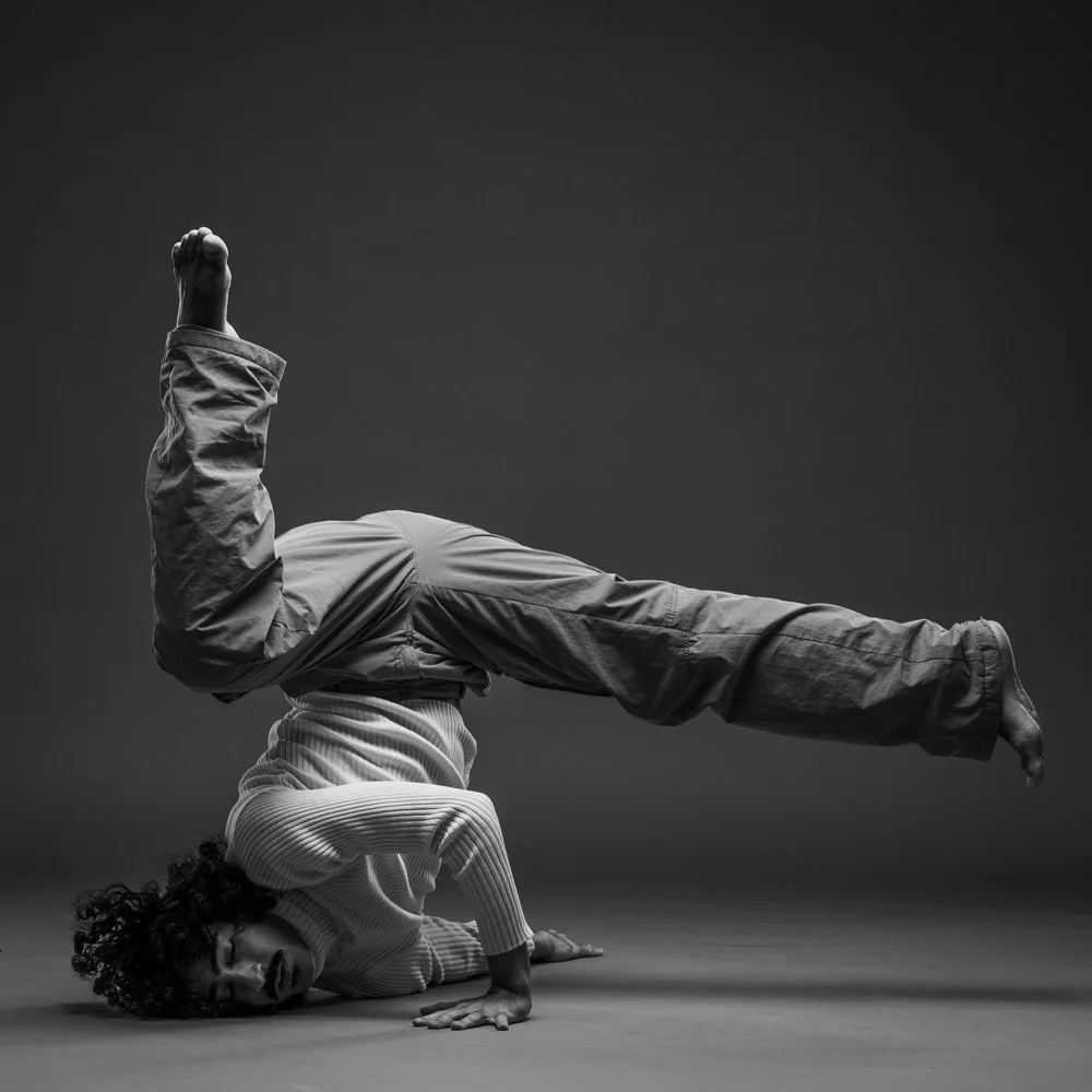 Contemporary dancer Patric Eduardo Da Cunha