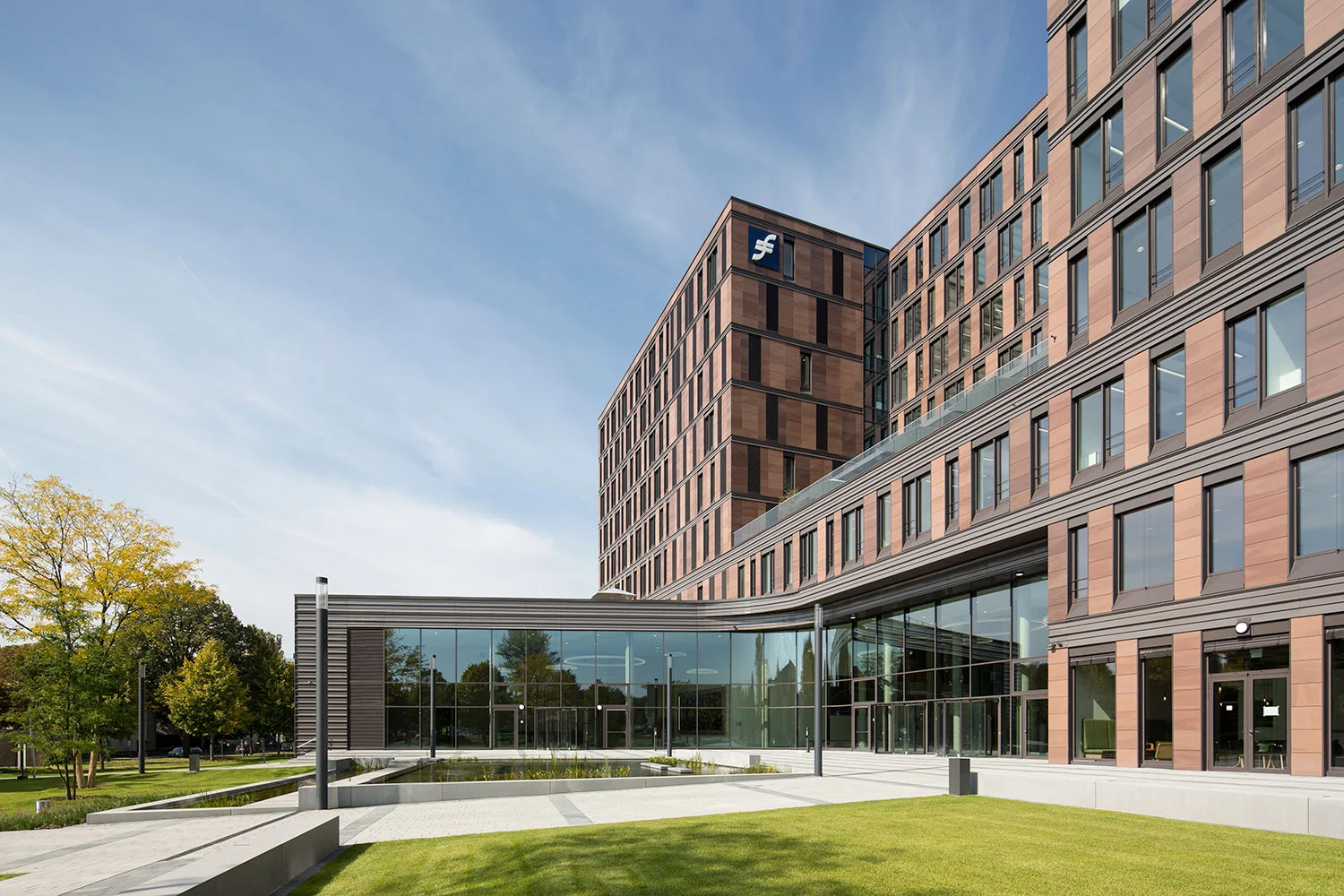 4. Frankfurt School — FELIX KRUMBHOLZ PHOTOGRAPHY