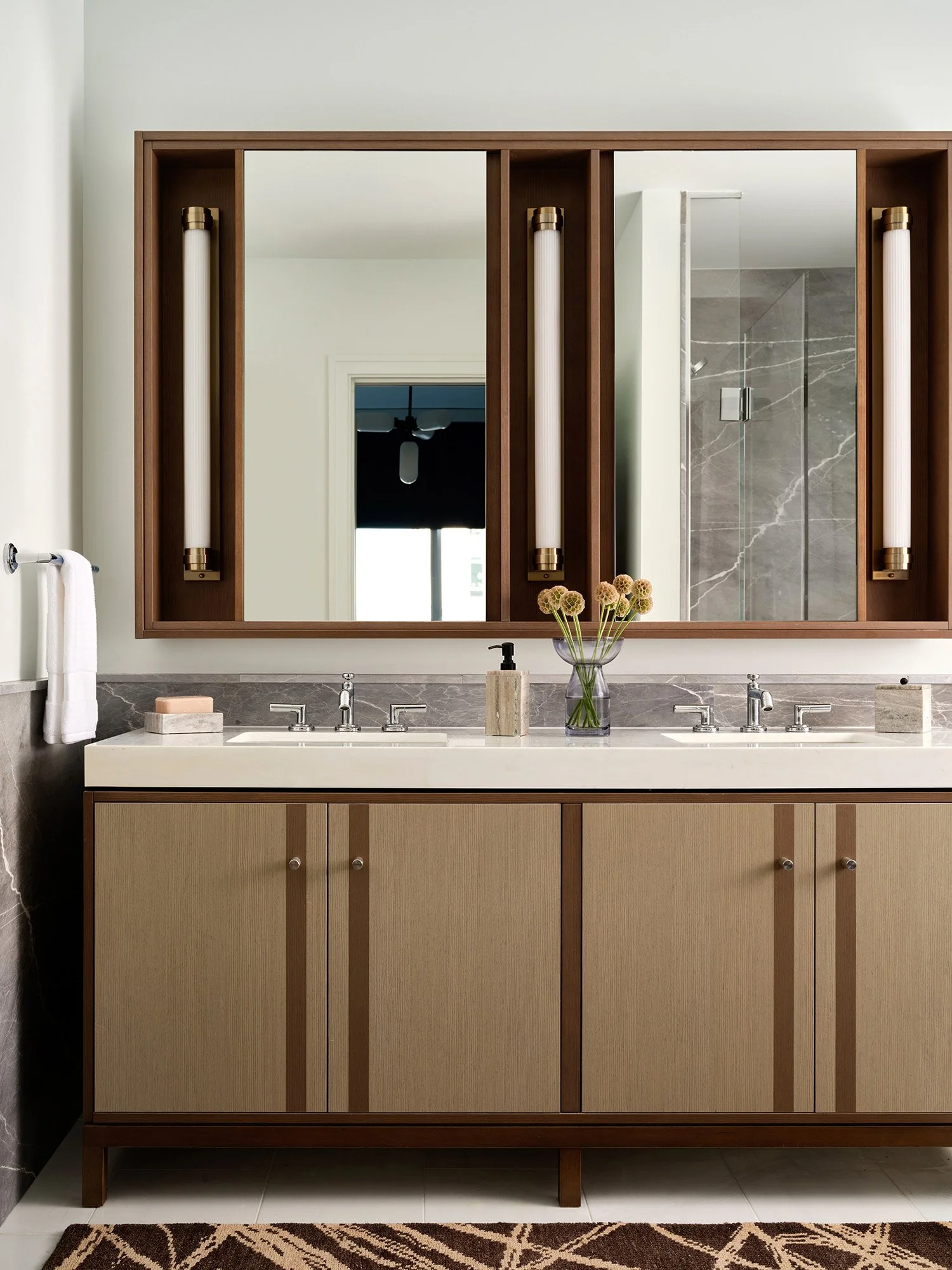 post-modern-naturals-interior-custom-carpentry-bathroom-trevor-fulmer.jpg.jpg