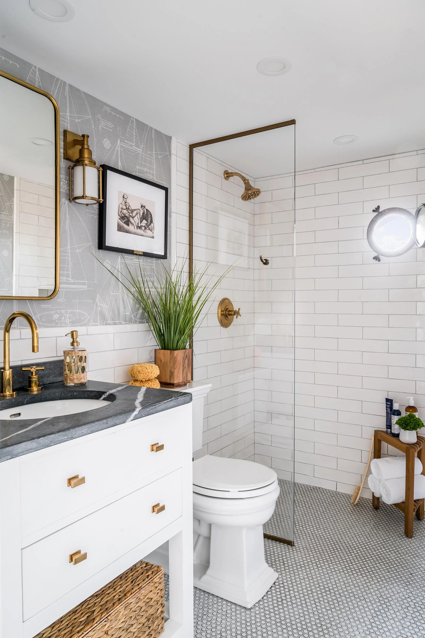 Modern-design-ptown-pied-a-terre-bathroom-interiors-Trevor-Fulmer.jpg